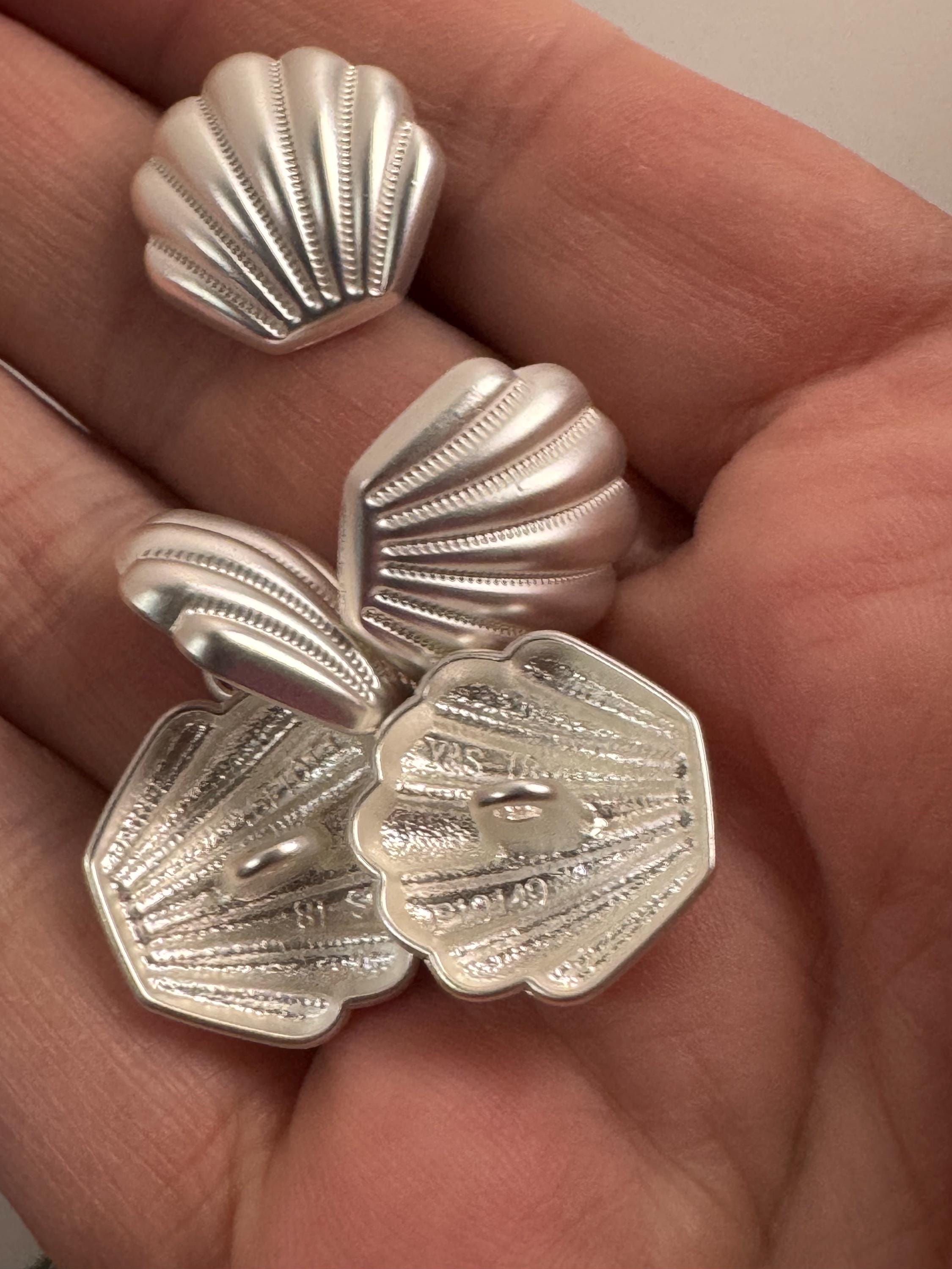 Pack 5 23mm and 18mm Matt gold and silver tone seashell shell buttons with metal shank nautical style select colour and size