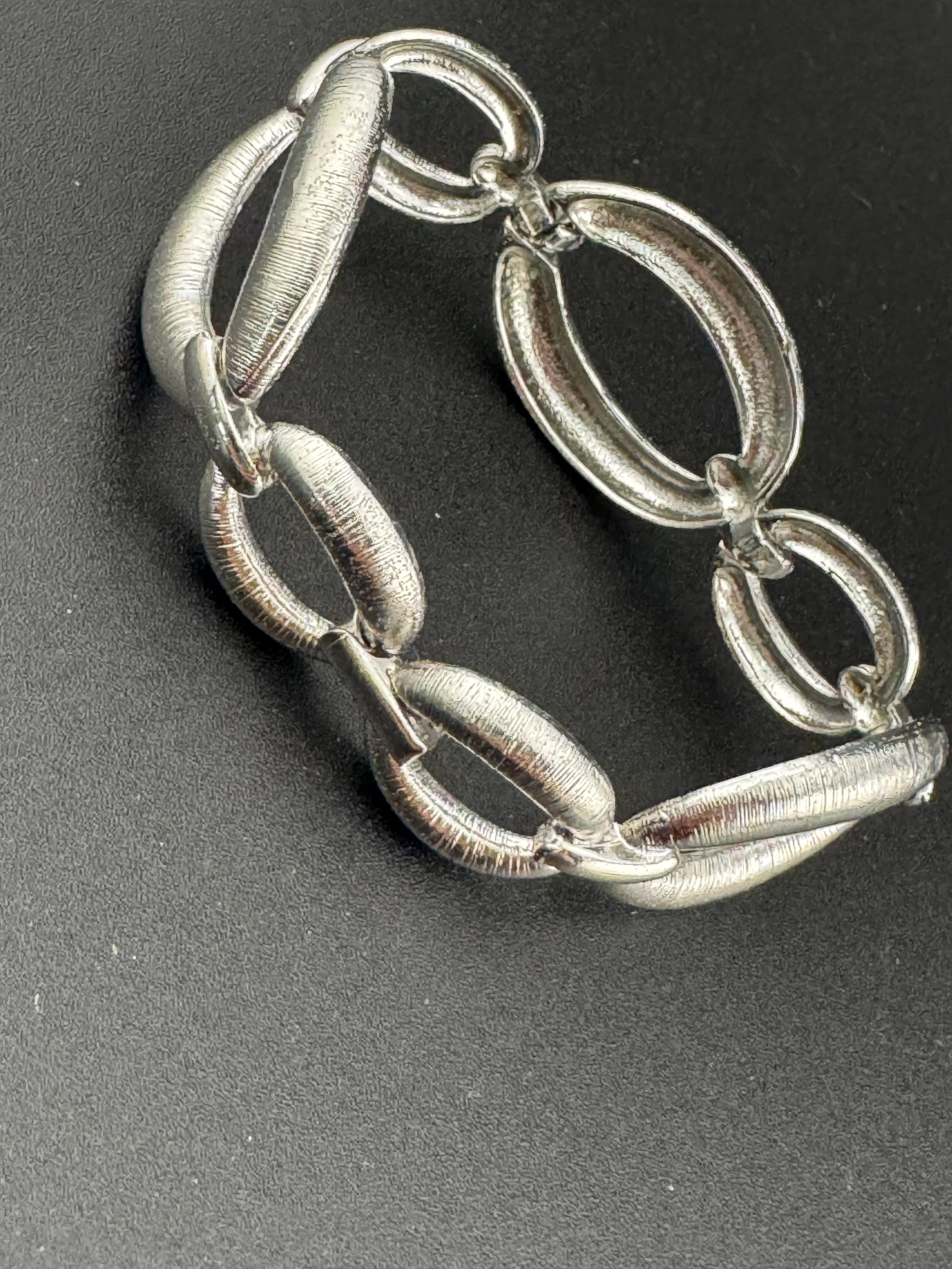 True vintage wide oversized silver tone textured panel link bracelet 18 x 22mm