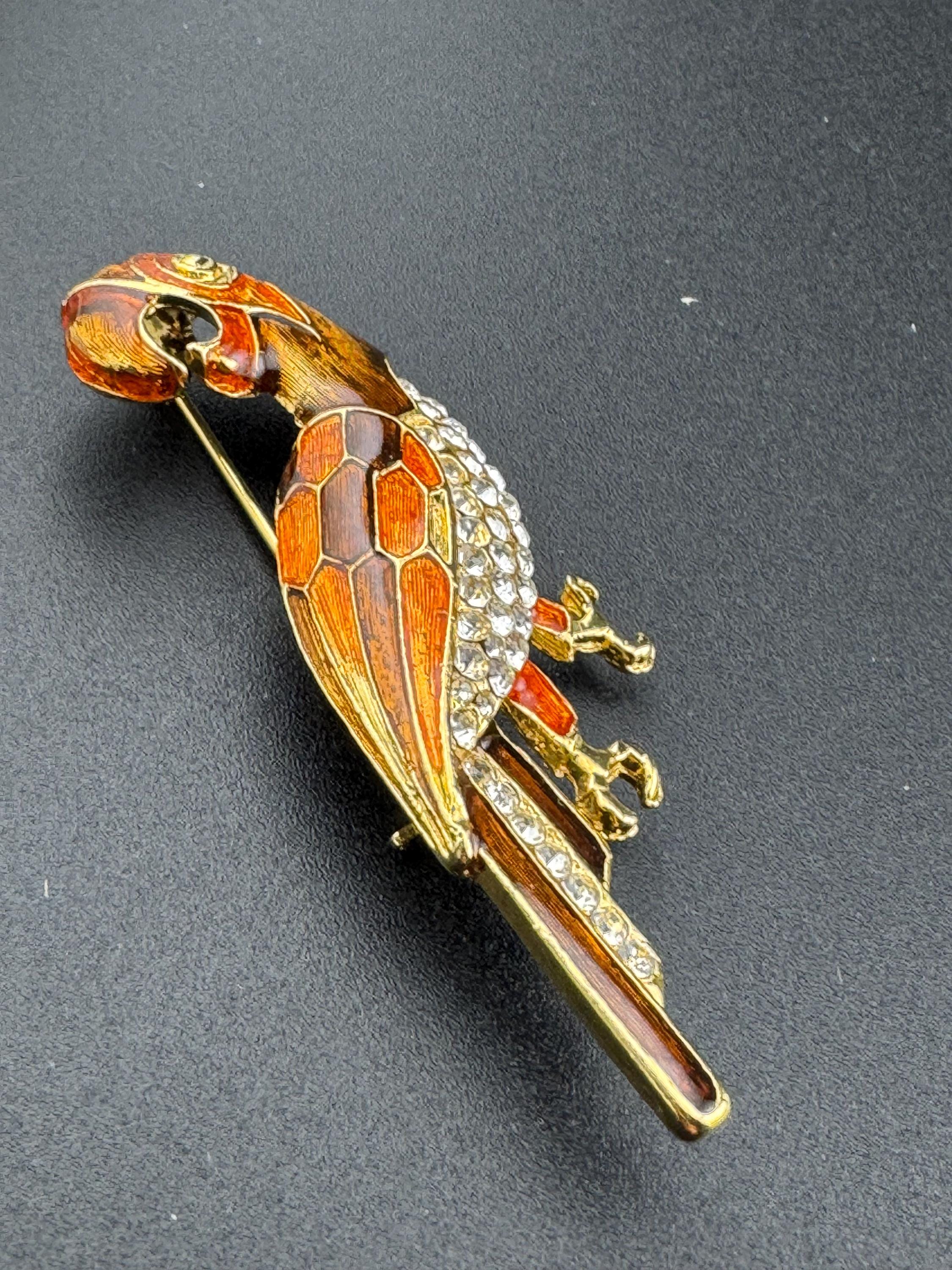 Vintage Tropical Parrot brooch set with Paste diamanté and brown orange Enamel gold tone metal 1980s