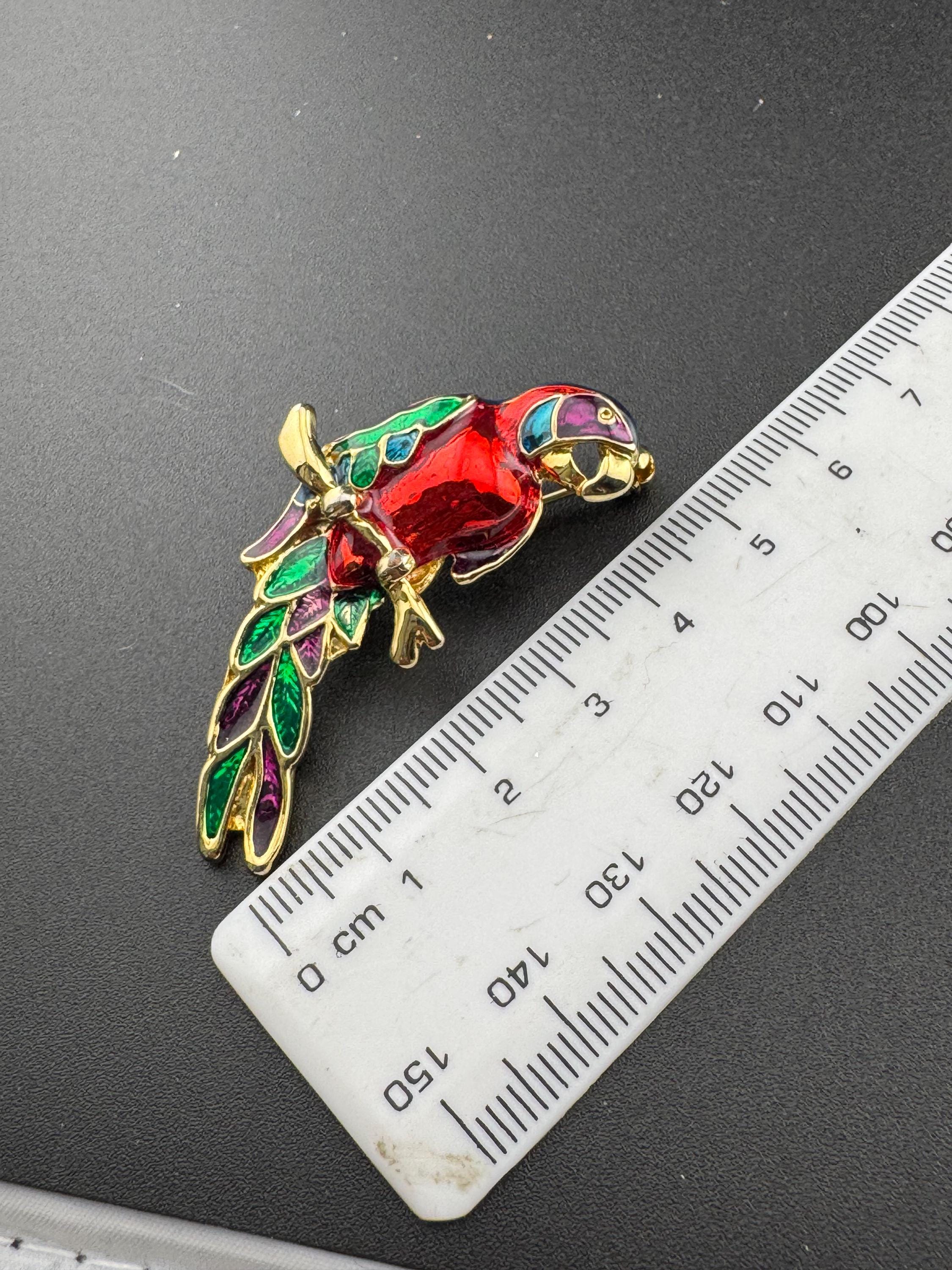 Vintage Tropical Parrot brooch set with Paste diamanté and red green Enamel gold tone metal 1980s
