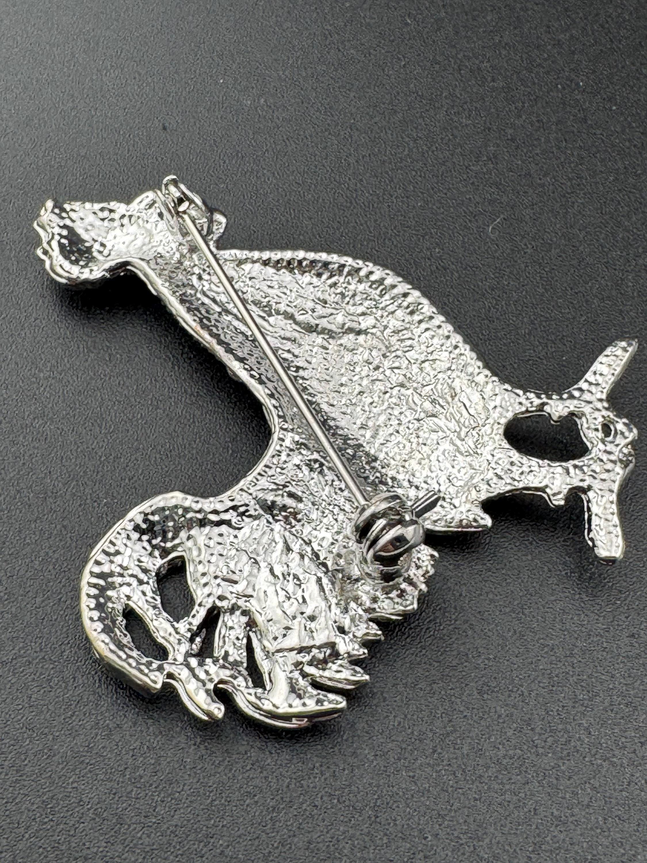 Retro silver tone red black enamel diamanté Cockerel Rooster Chicken brooch with roll clasp