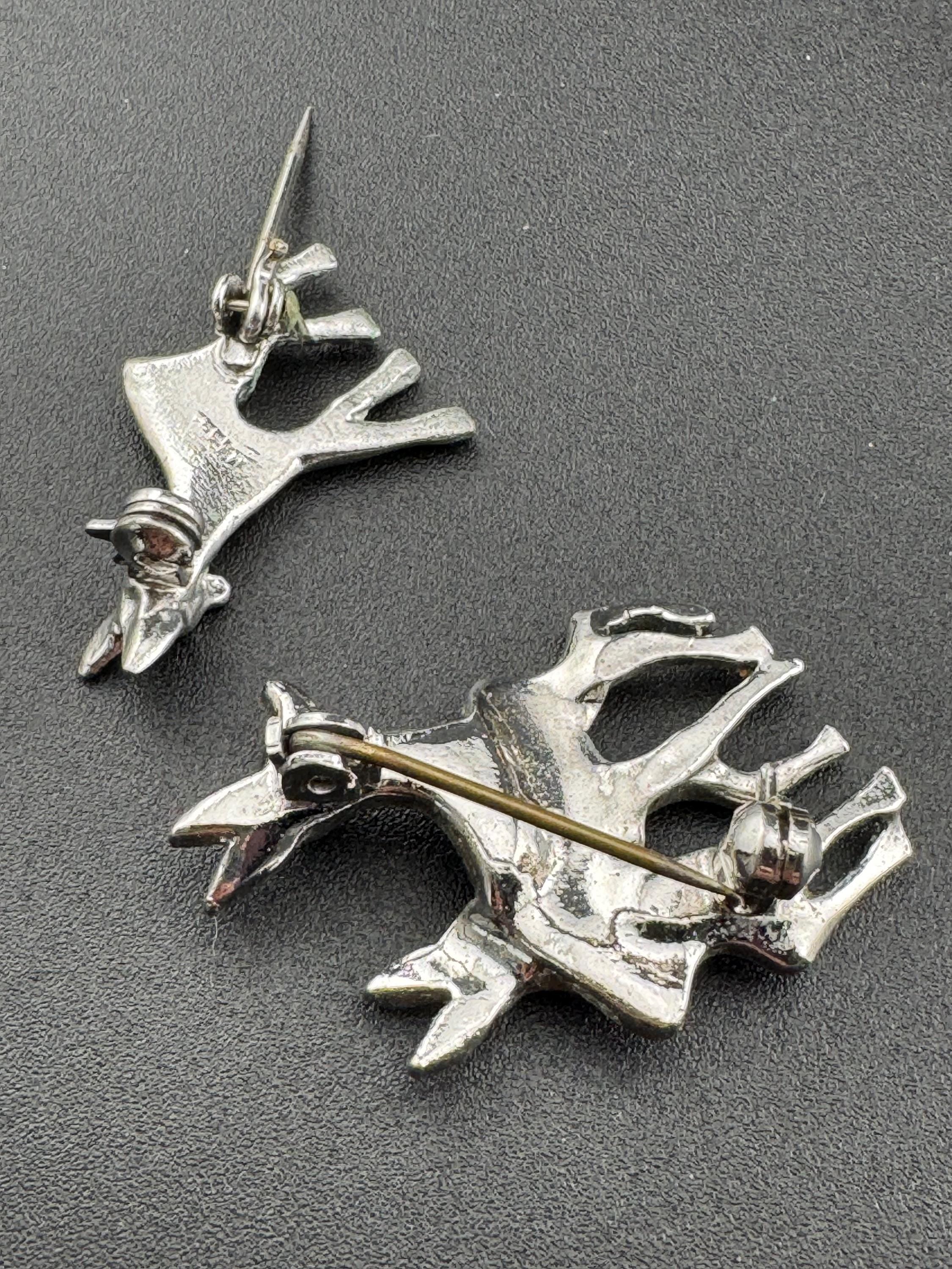 Two silver Marcasite brooches of a family of deers Vintage silver tone mid century