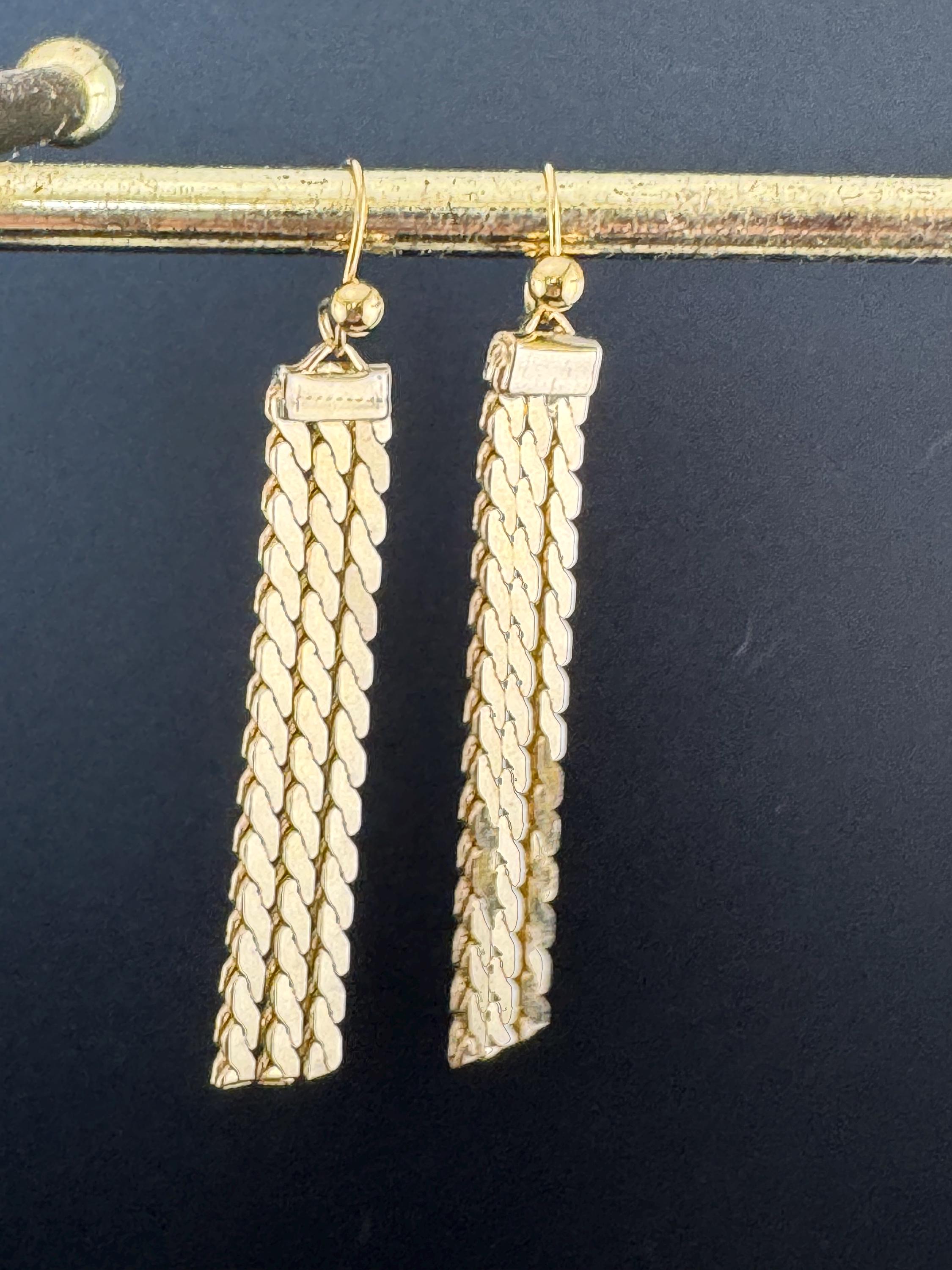 Vintage serpentine chain tassel drop dangly earrings, gold plated