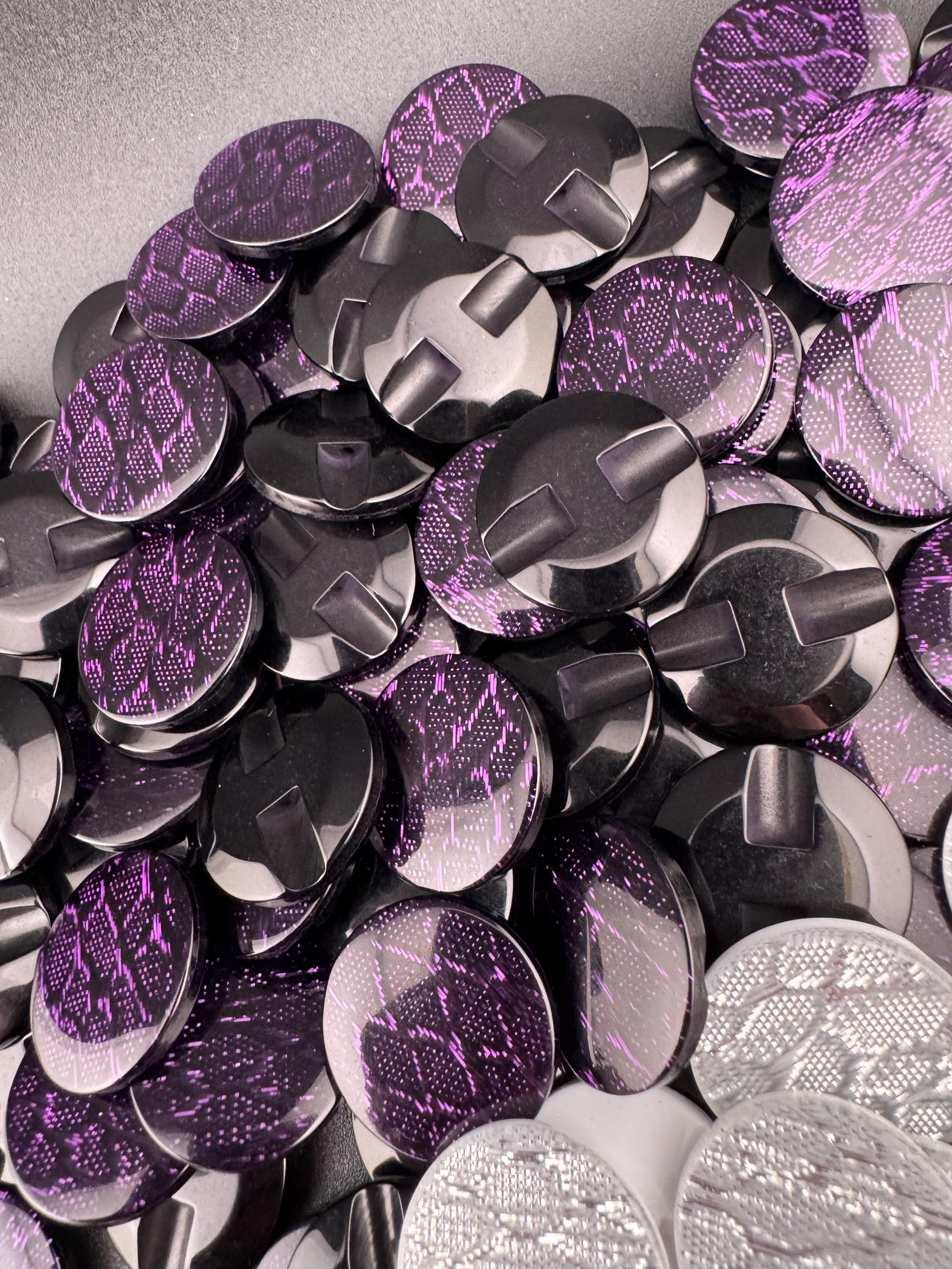 Snake Print Plastic Buttons: 21mm Shimmering Craft Supplies