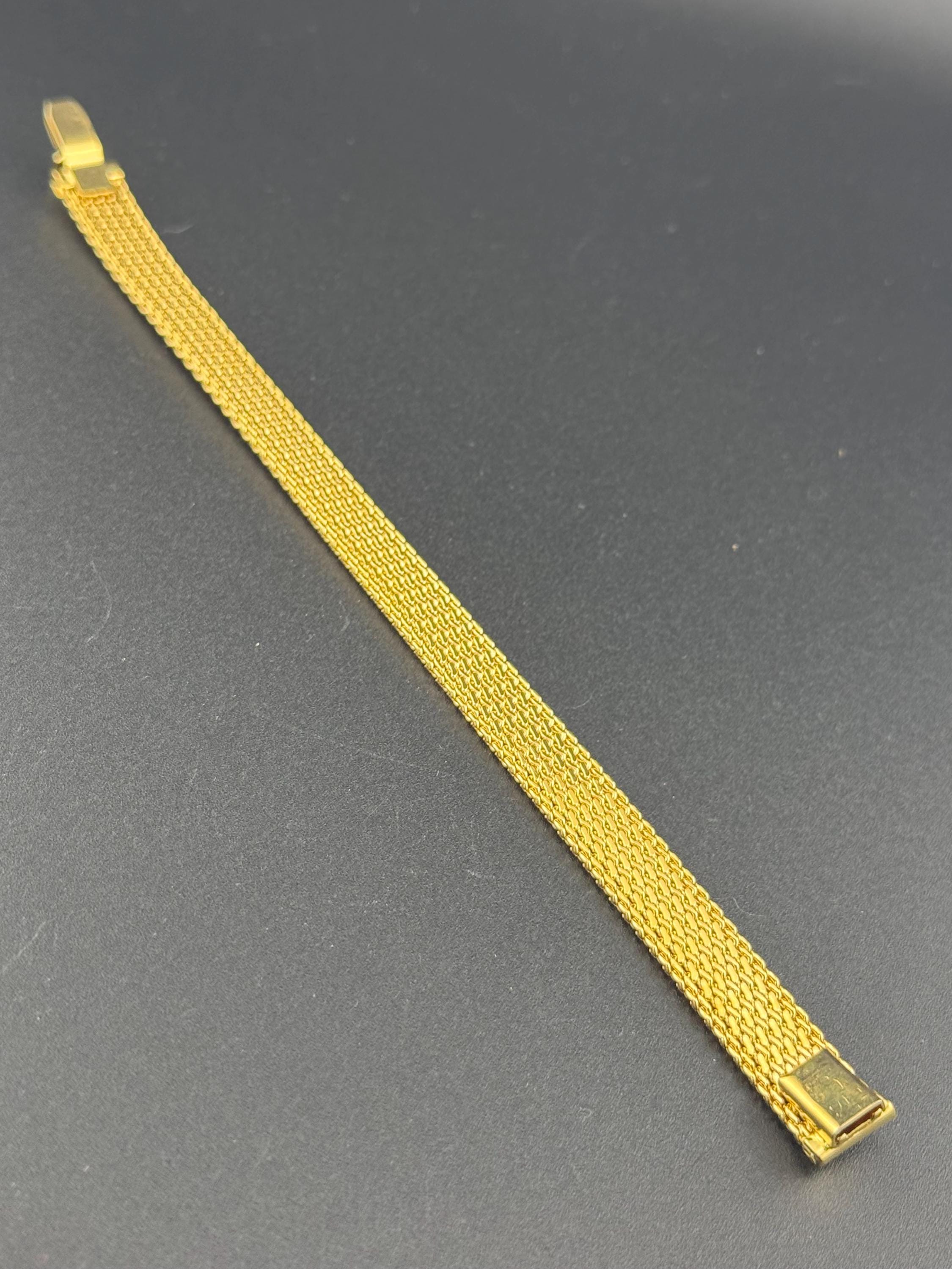 Vintage gold plated modernist slim flat textured mesh bangle bracelet 19cm x 1cm