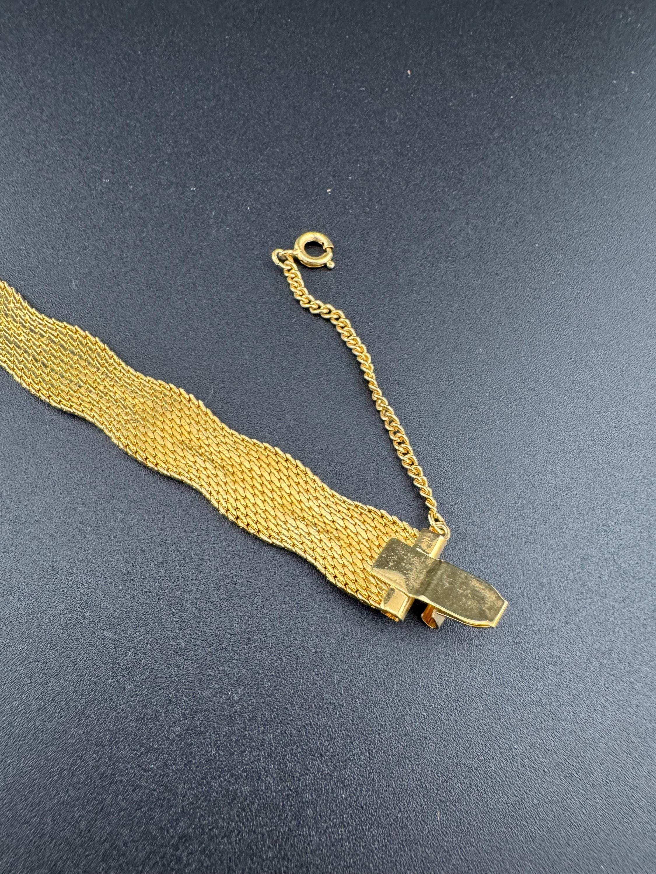 Vintage gold plated modernist slim flat textured scalloped mesh bangle bracelet 19cm x 12mm