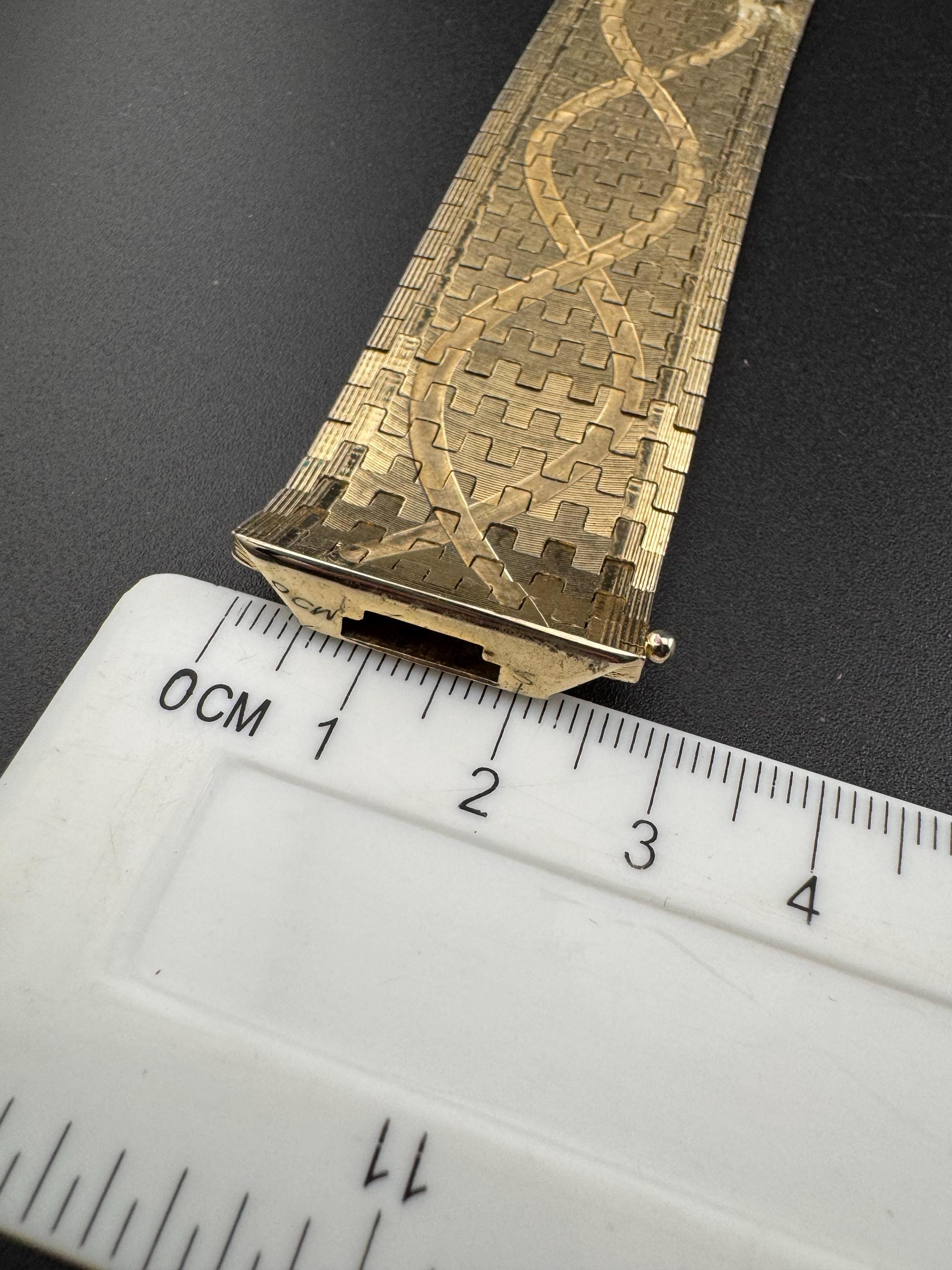 1970s articulated flat stamped Italy plaque gold plated cuff wrap bracelet 18.5cm long x 26mm Italian good condition