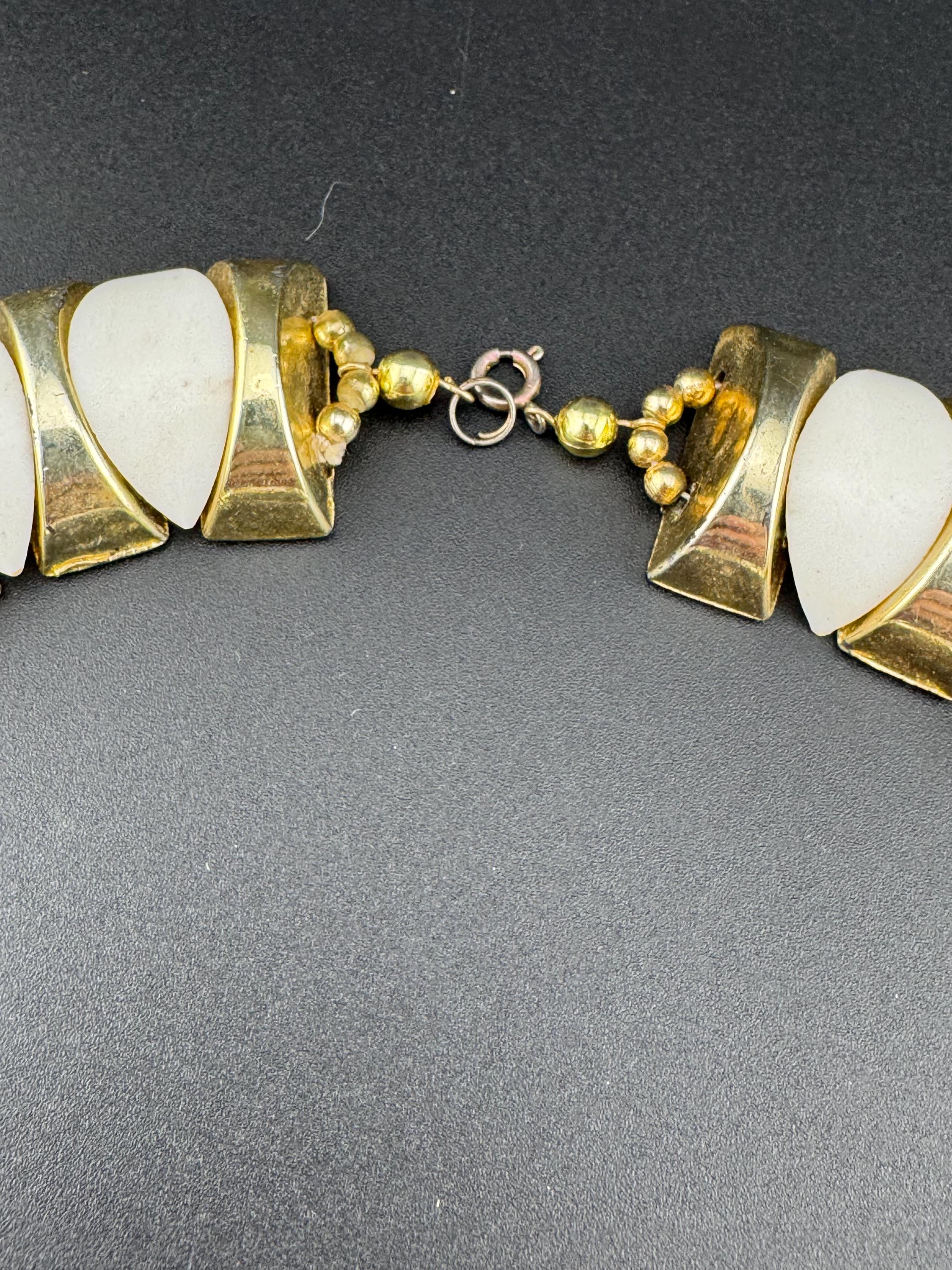 Huge oversized Vintage white plastic gold tone beaded chunky choker collar necklace 48cm
