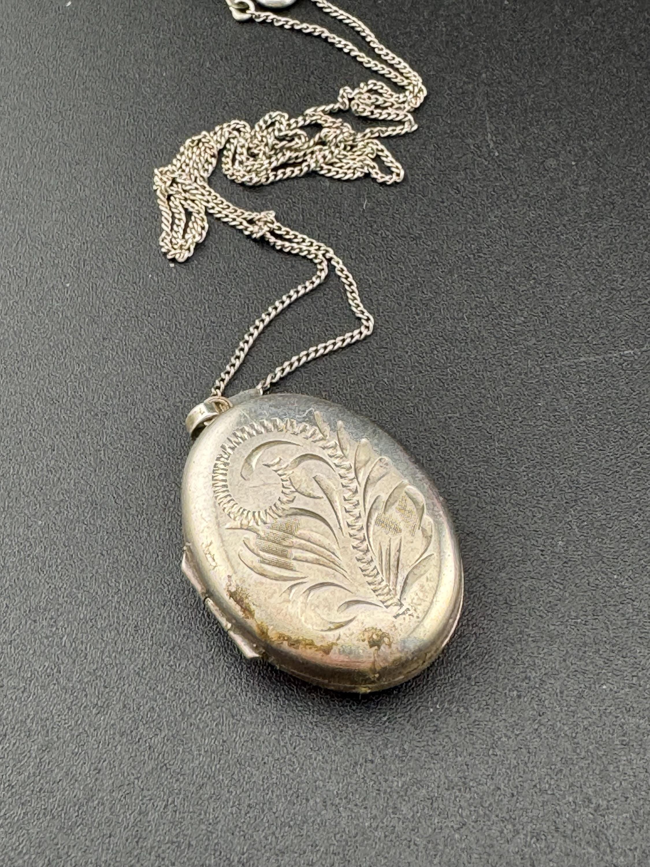 Vintage Engraved Silver Photo Locket - 925 Sterling Chain
