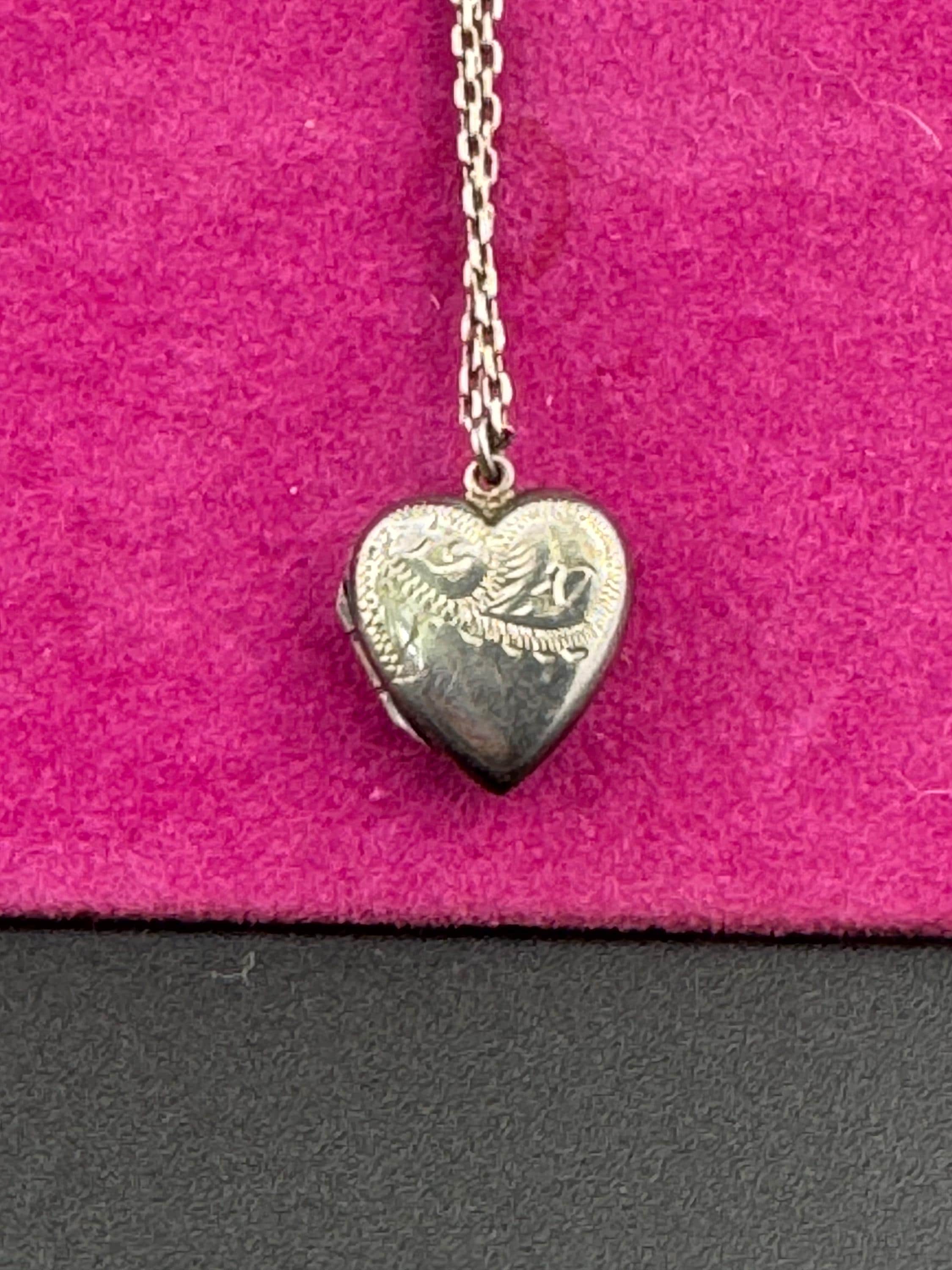 Vintage small heart silver photo Locket with engraved design, memorial keepsake stamped on a 925 silver chain