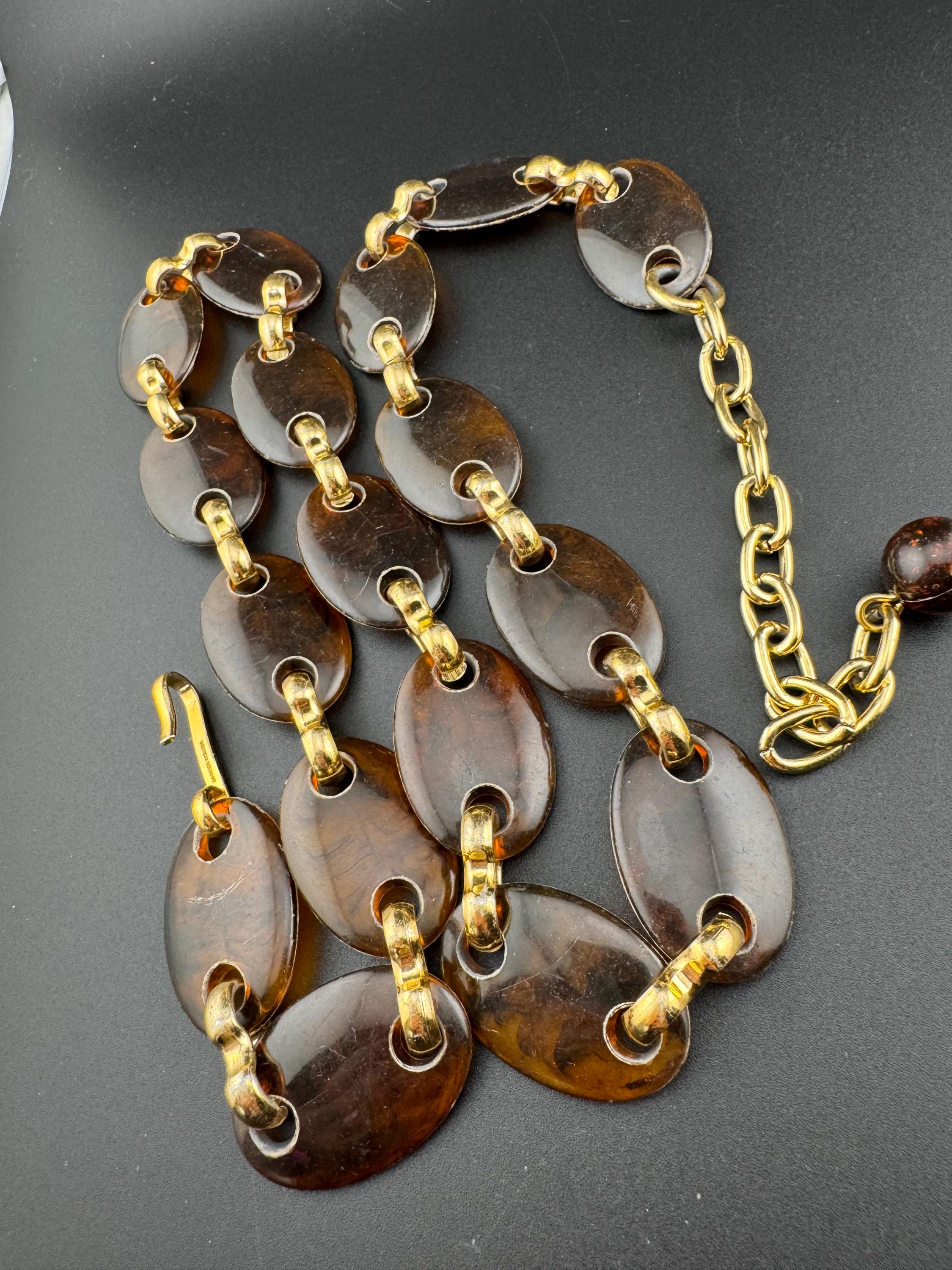 Vintage brown plastic boho hippy adjustable gold tone chain link belt 1980s