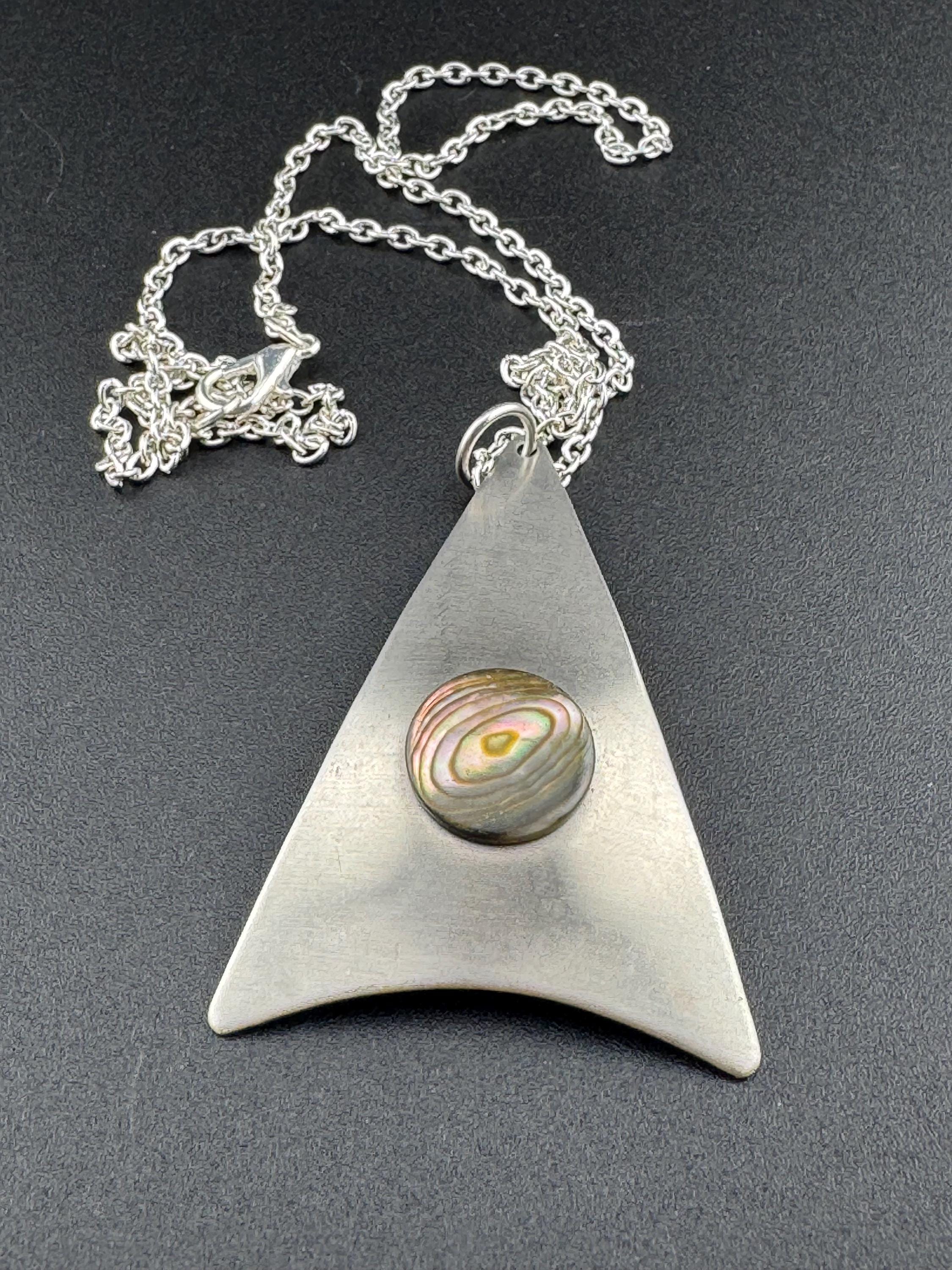 Vintage Modernist silver tone stainless Steel pendant necklace with central MOP pearl abalone shell Mid Century 1960s 1970s