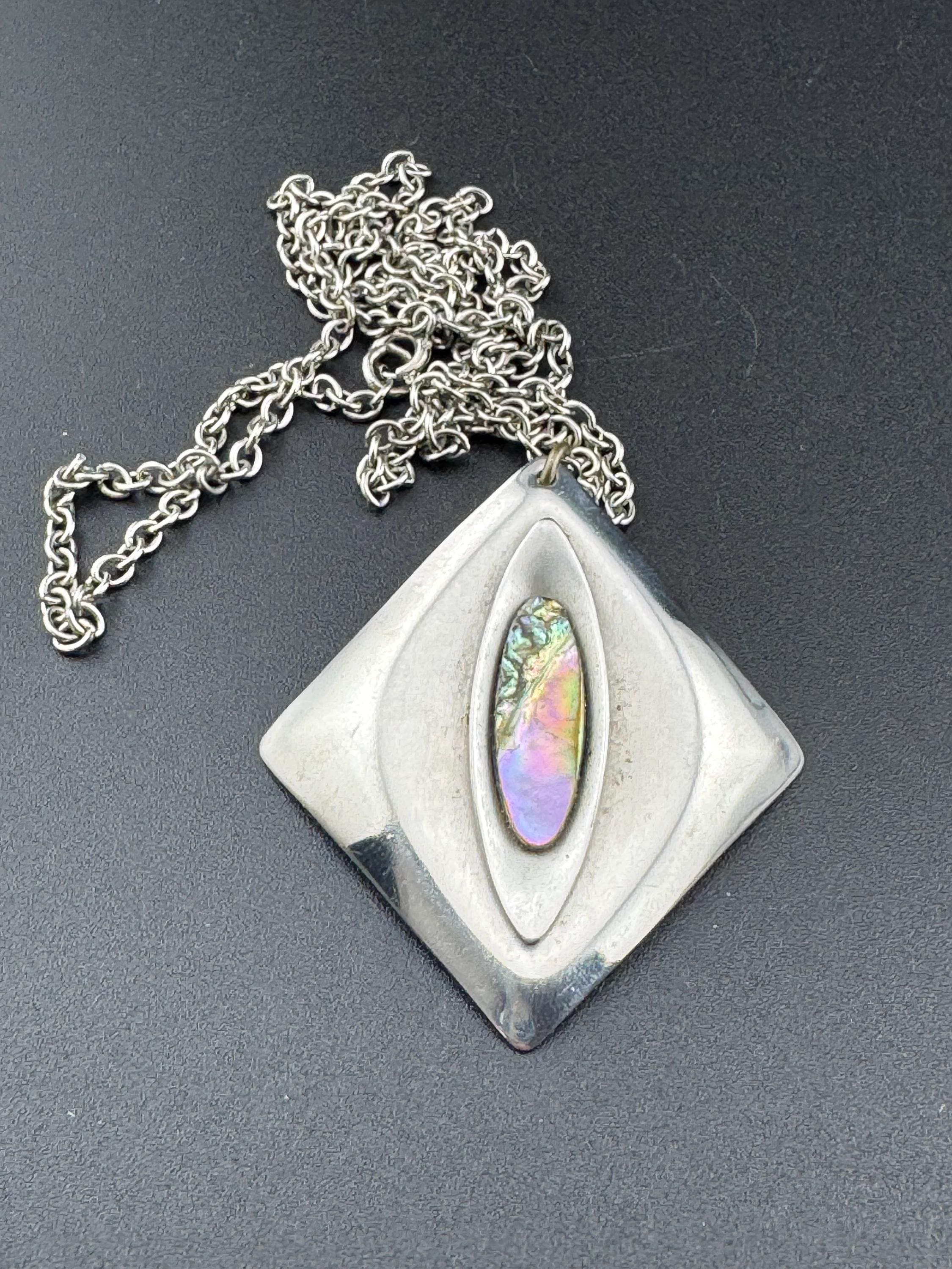 Vintage Modernist silver tone stainless Steel pendant necklace with central MOP pearl abalone shell Mid Century 1960s 1970s