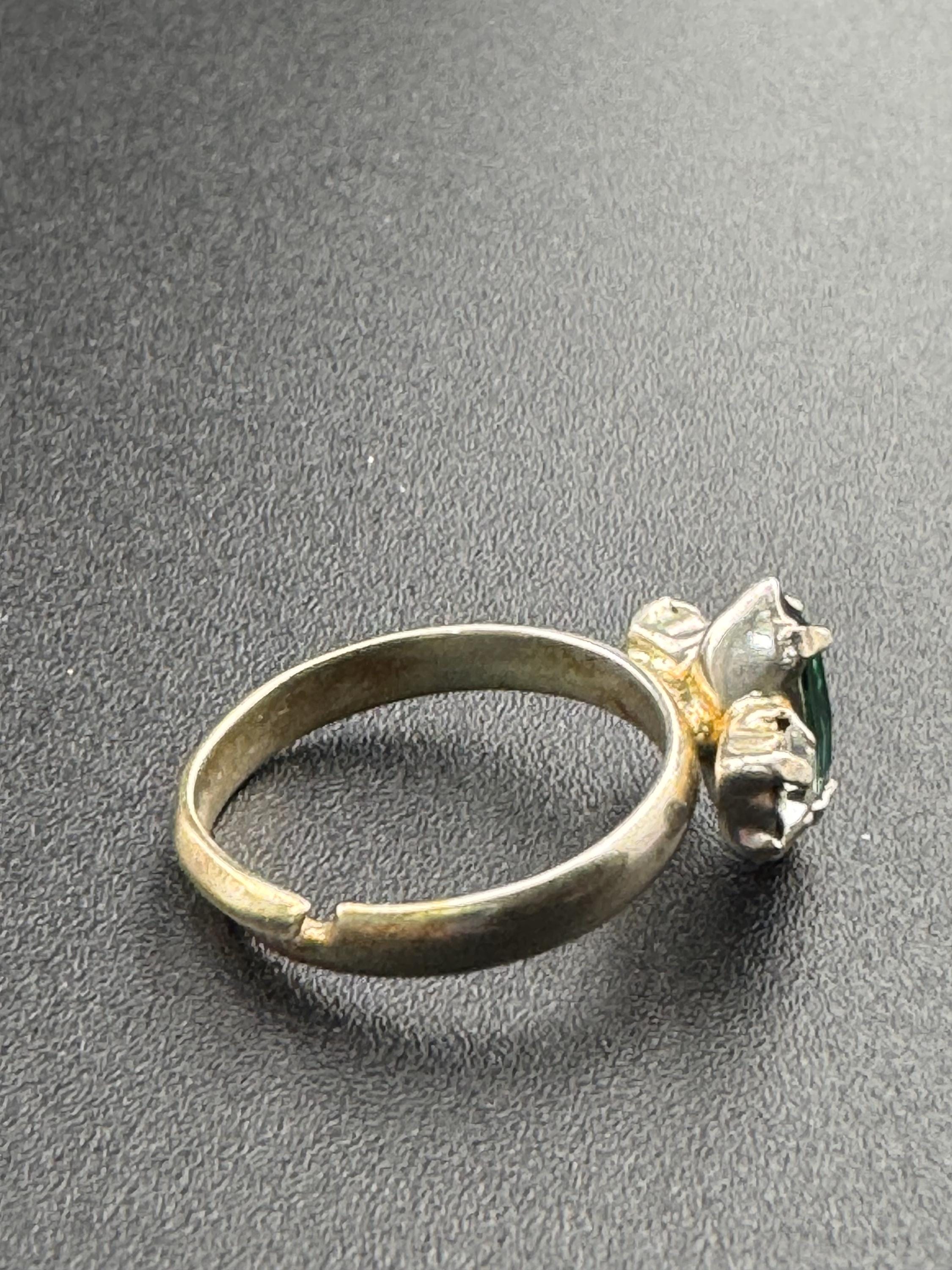 Emerald green glass diamanté vintage cluster dress ring gold tone Adjustable mid century