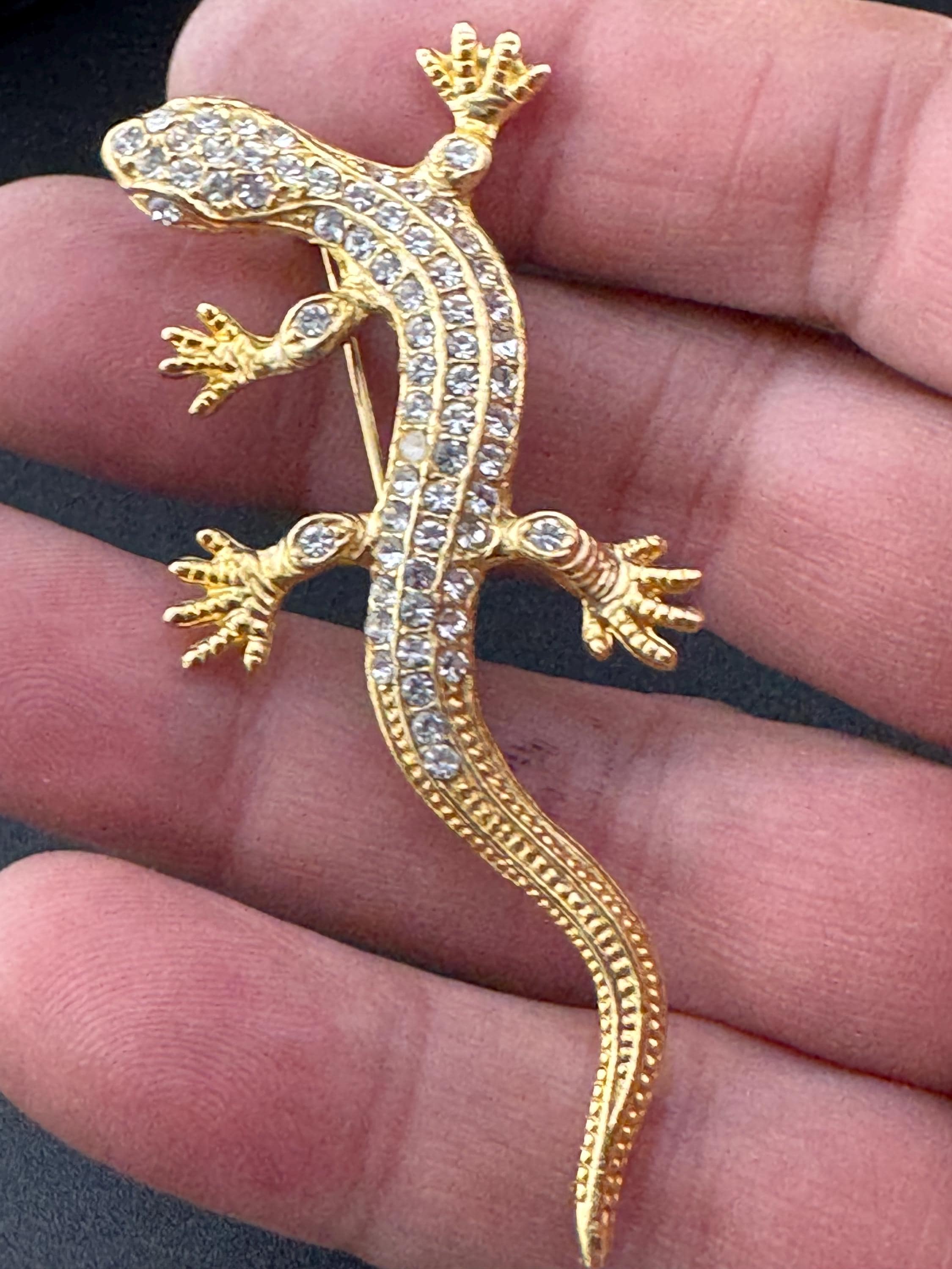 True Vintage gold tone crystal set chameleon lizard brooch old shop stock