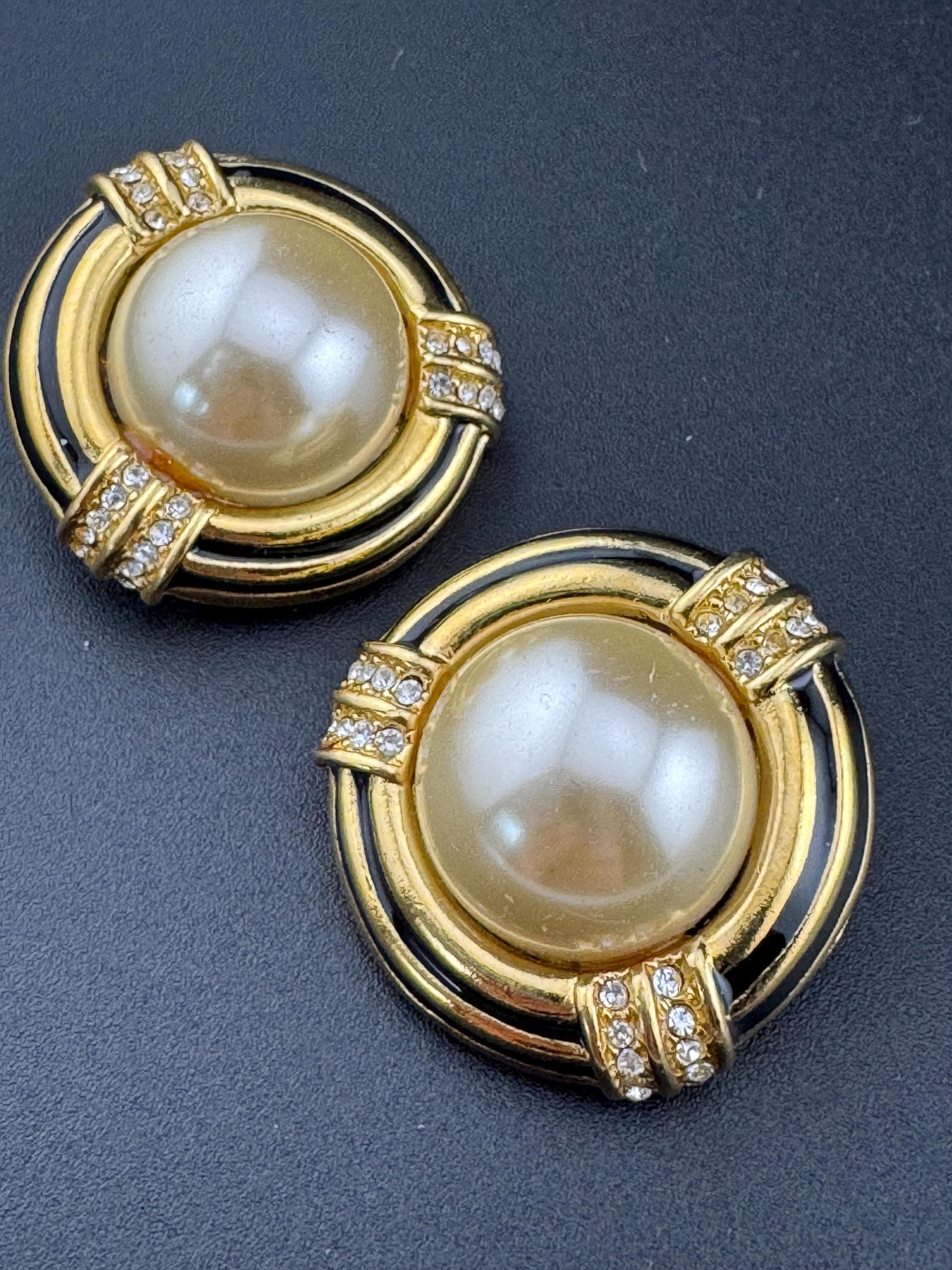 black enamel faux pearl diamanté  domed clip on earrings 1980s 3cm Gold tone unused vintage old shop stock