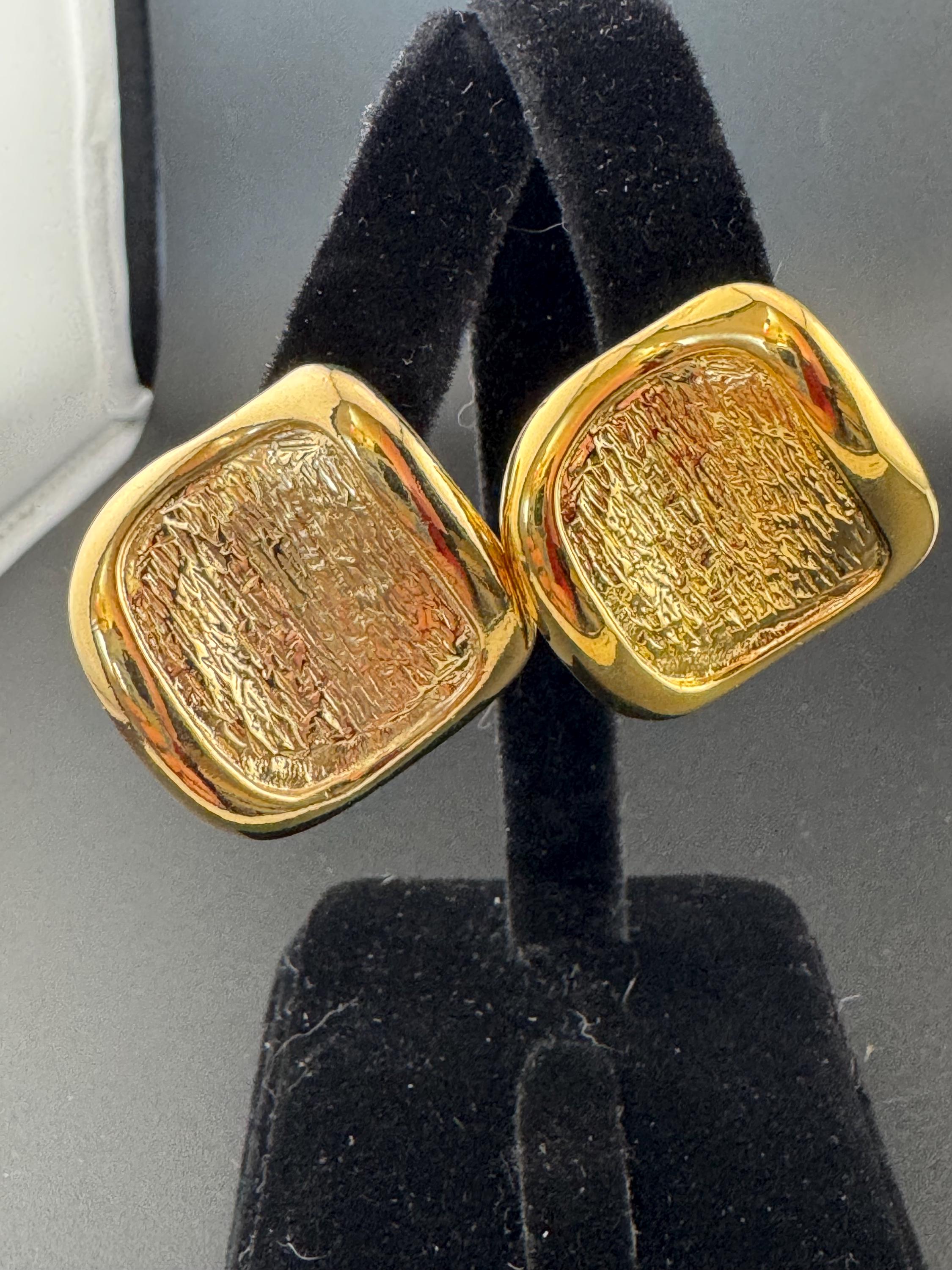 Vintage 1980s gold plated textured high end pierced large 2.5cm squared stud Earrings for pierced ears unworn dead shop stock