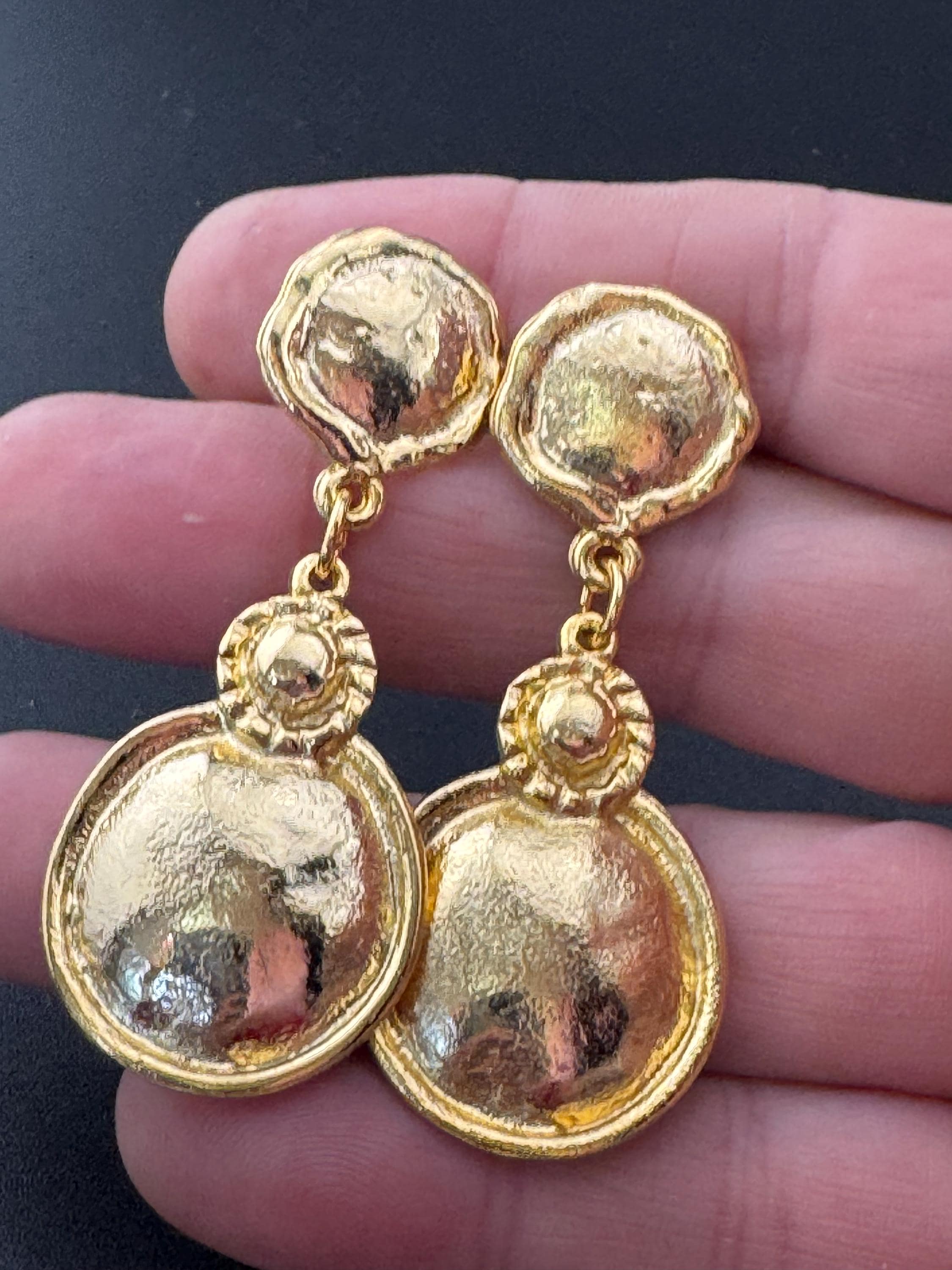 Matt yellow gold plated Etruscan style dangly drop disc earrings for pierced ears