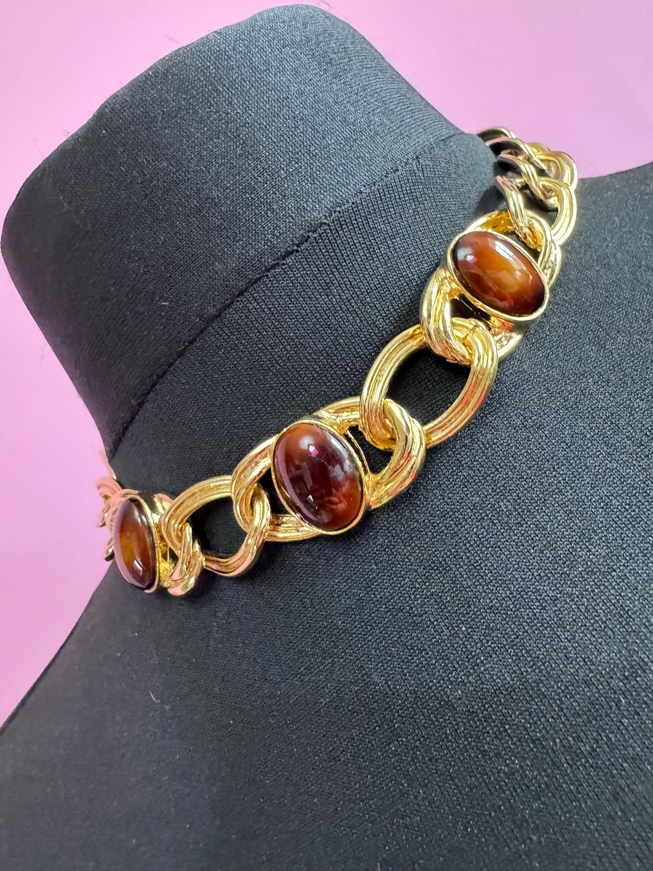 Vintage Gold Tone chunky curb chain link wide Choker necklace with 3 brown oval cabochons 44cm