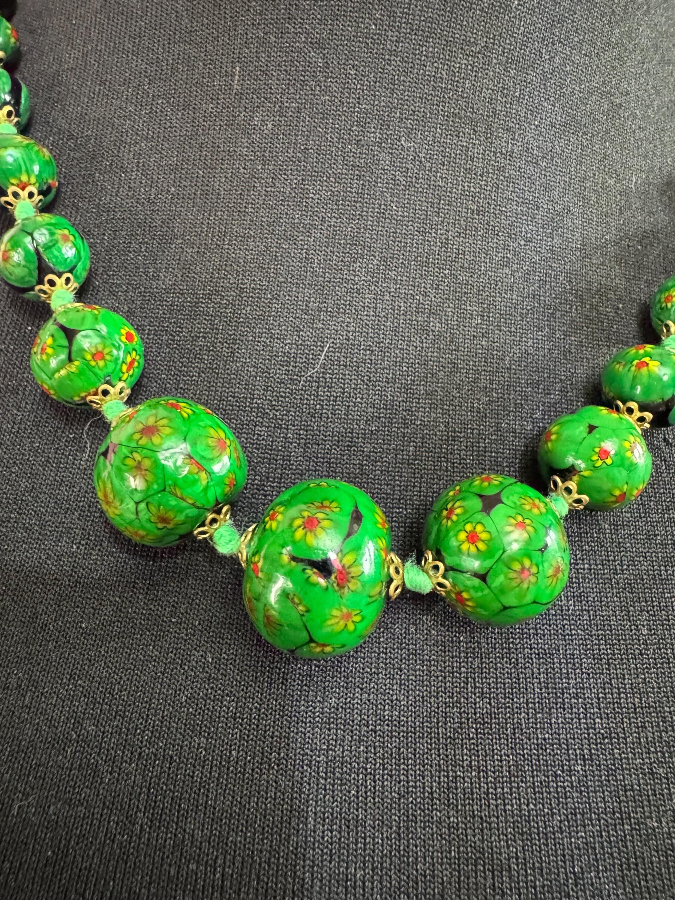 1970s dark green painted art glass or ceramic beaded long necklace with unusual magnetic clasp