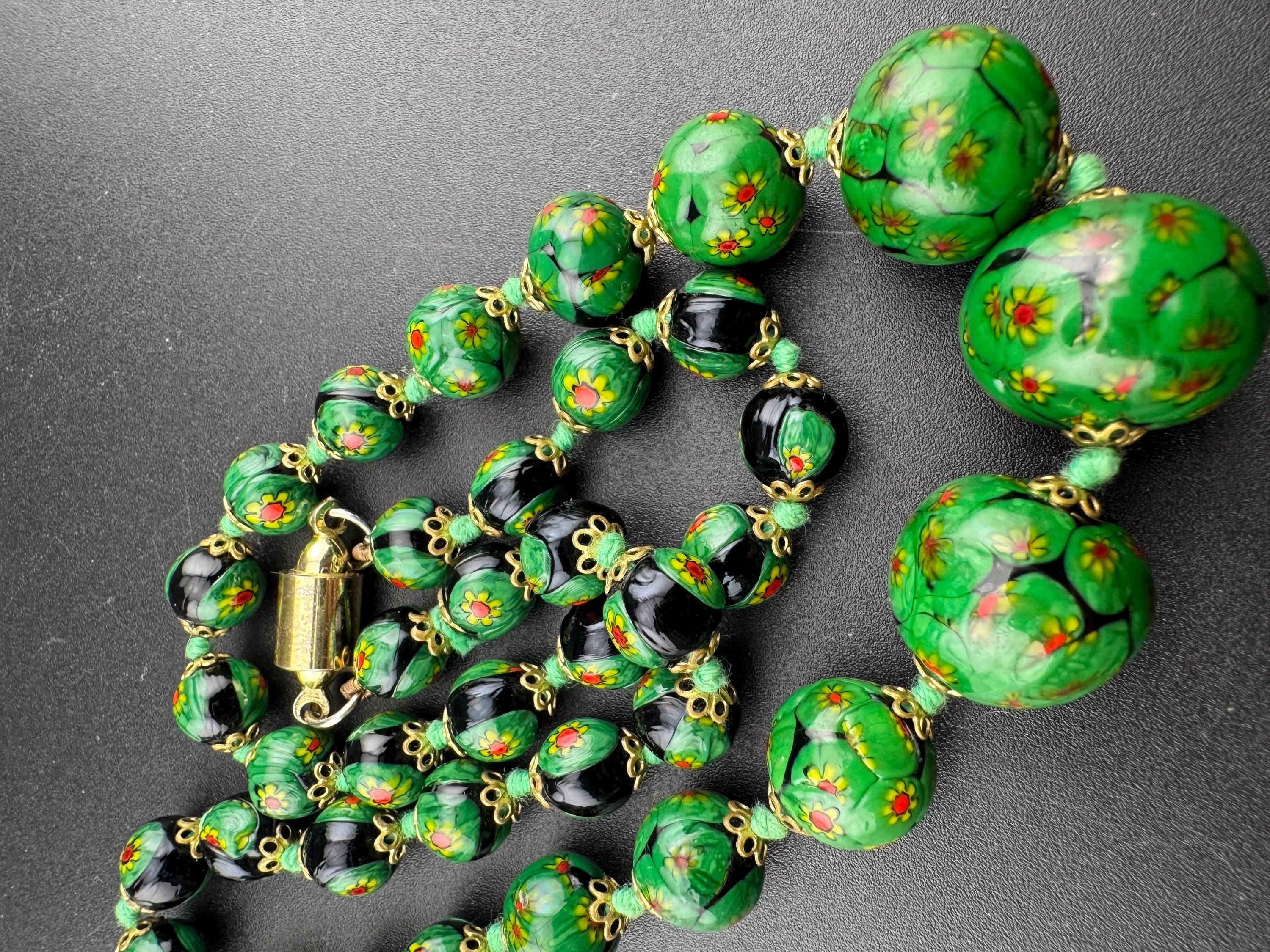 1970s dark green painted art glass or ceramic beaded long necklace with unusual magnetic clasp
