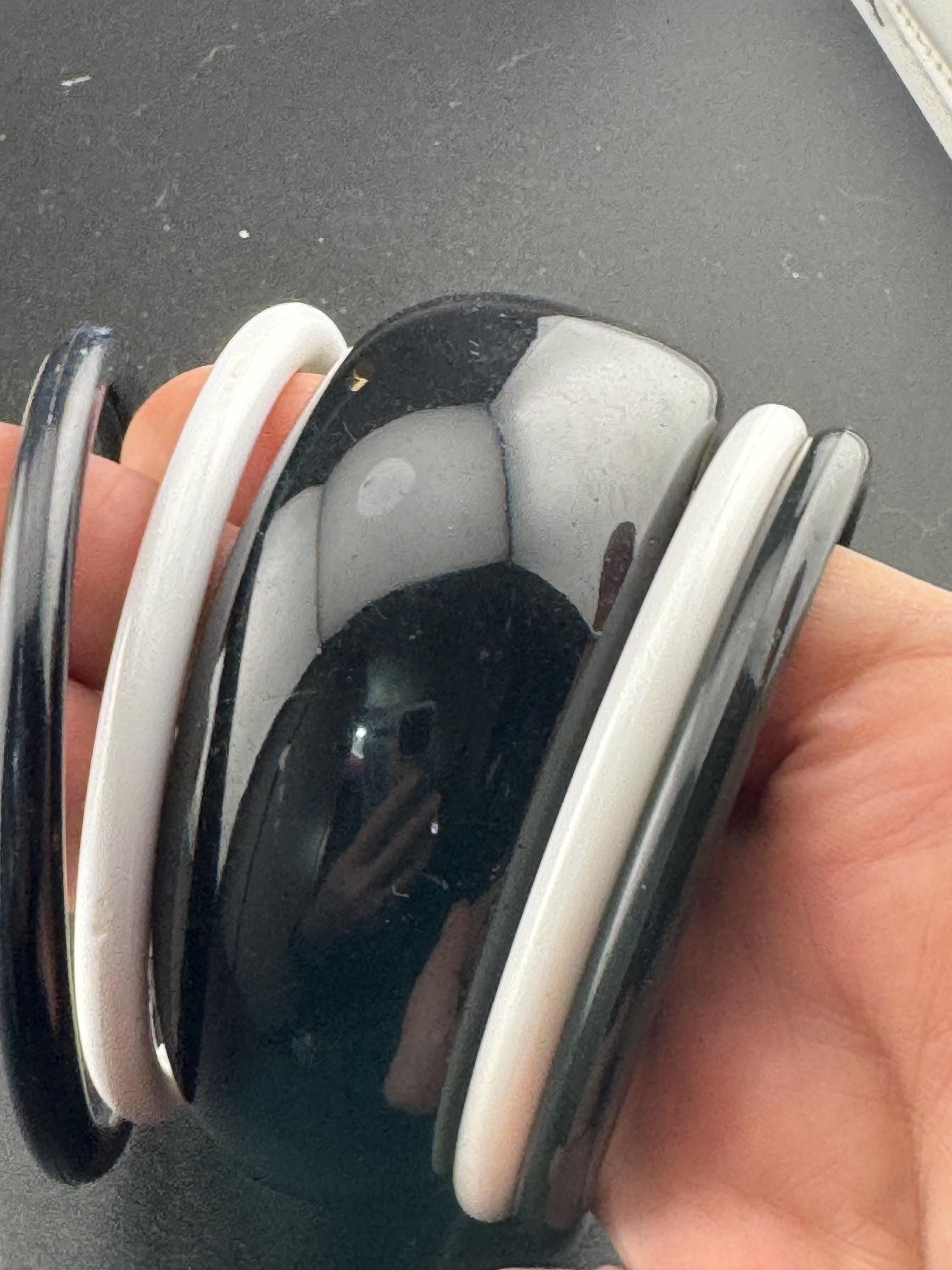 Vintage stack of black and white Chunky stylish plastic bangles retro acrylic bracelets