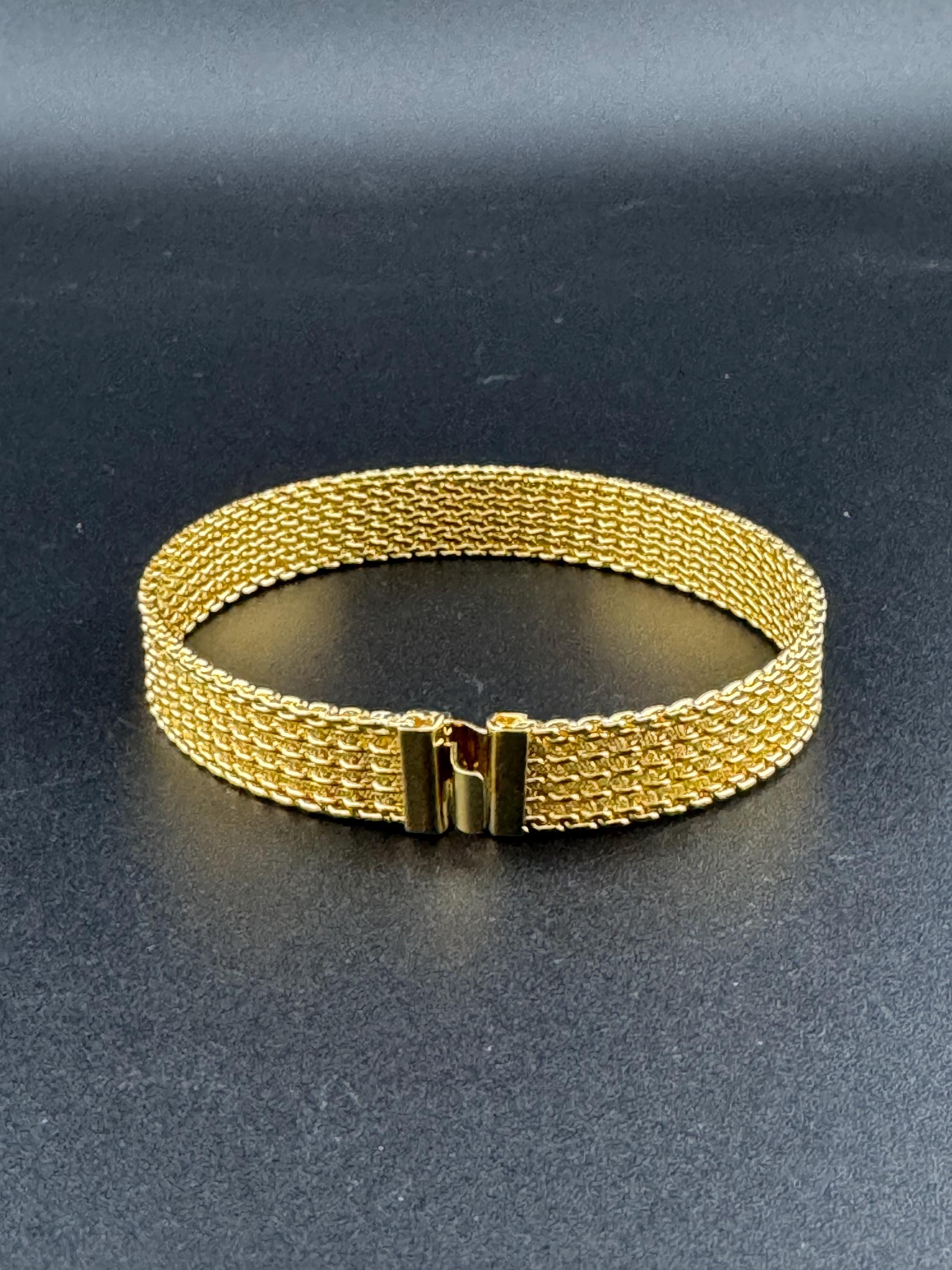 Vintage gold plated modernist slim flat textured mesh bangle bracelet 19cm x 1cm