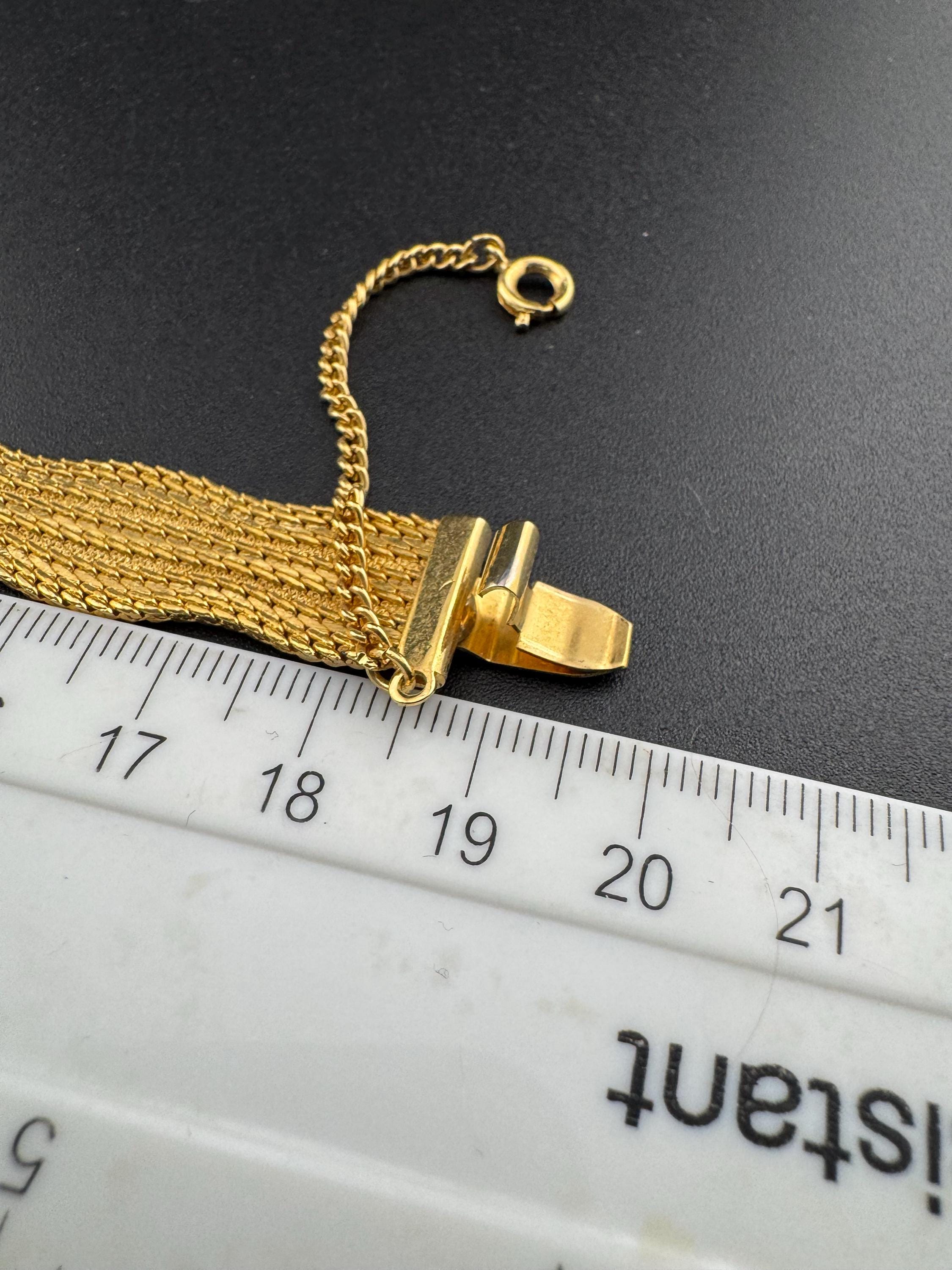Vintage gold plated modernist slim flat textured scalloped mesh bangle bracelet 19cm x 12mm