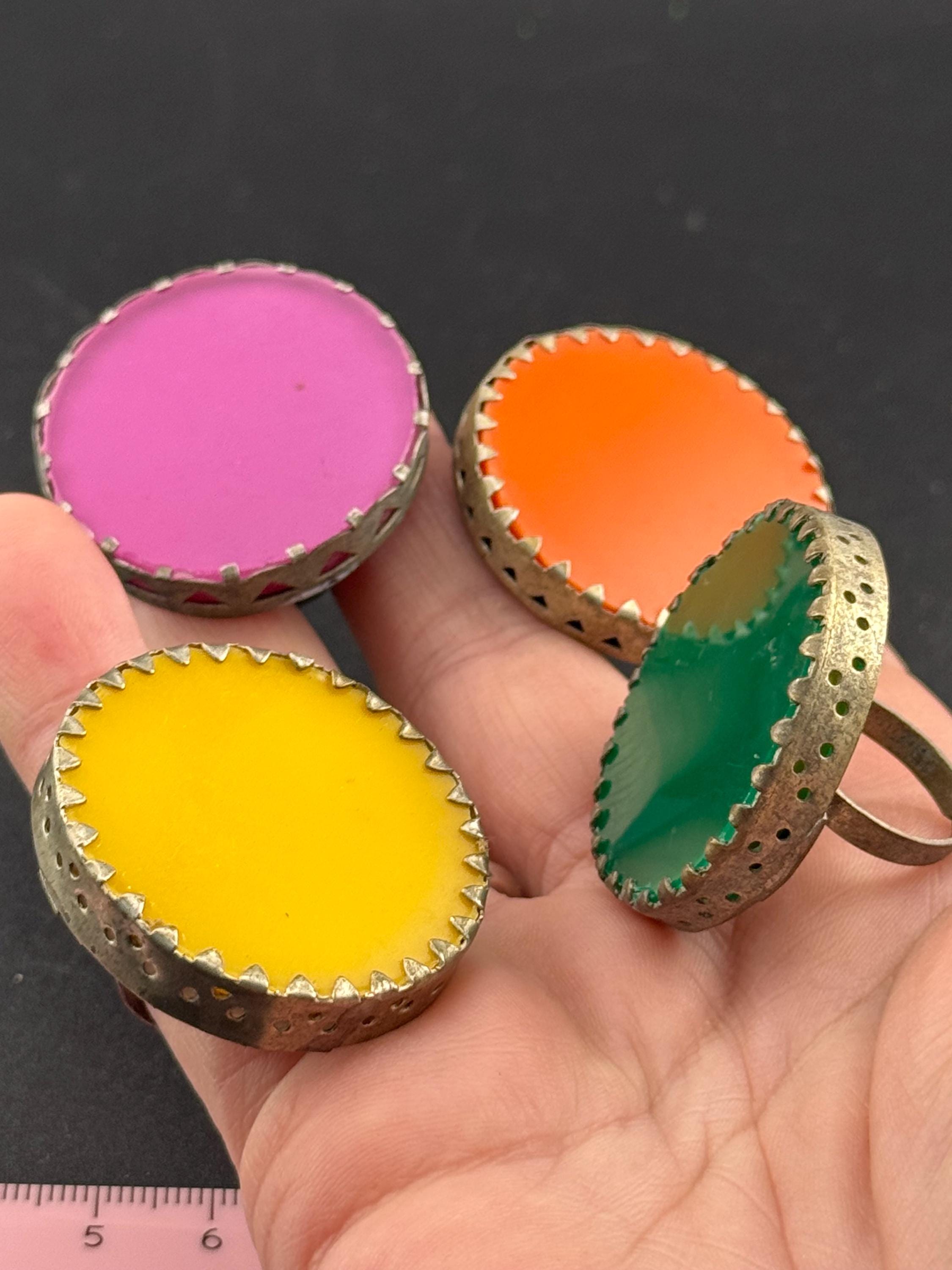 Green Plastic Disc Ring: Artisan Silver Tone Adjustable Statement Ring