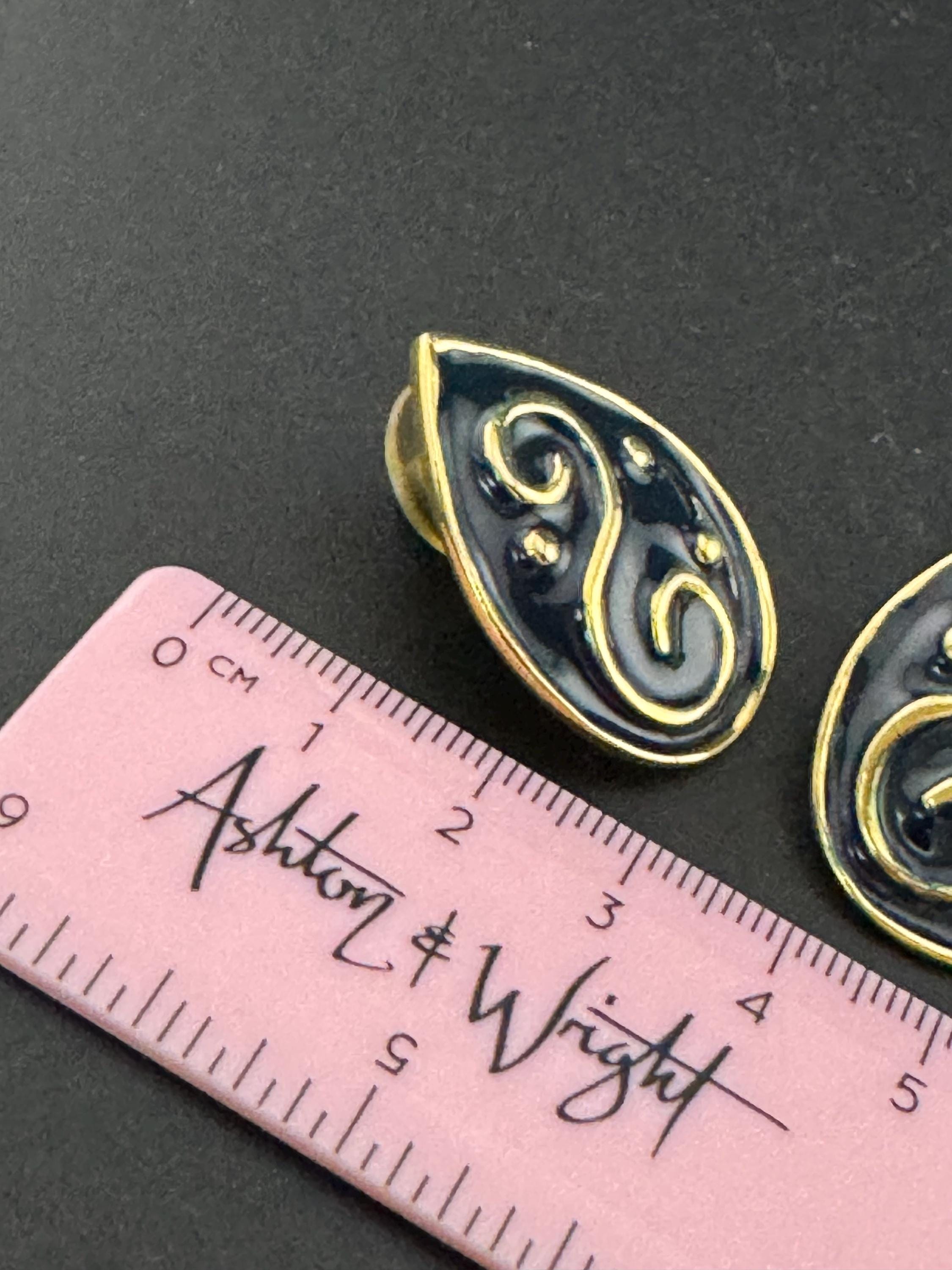 Vintage Gold tone Black enamel pair teardrop shaped stud earrings pierced, statement power dress 80s 90s