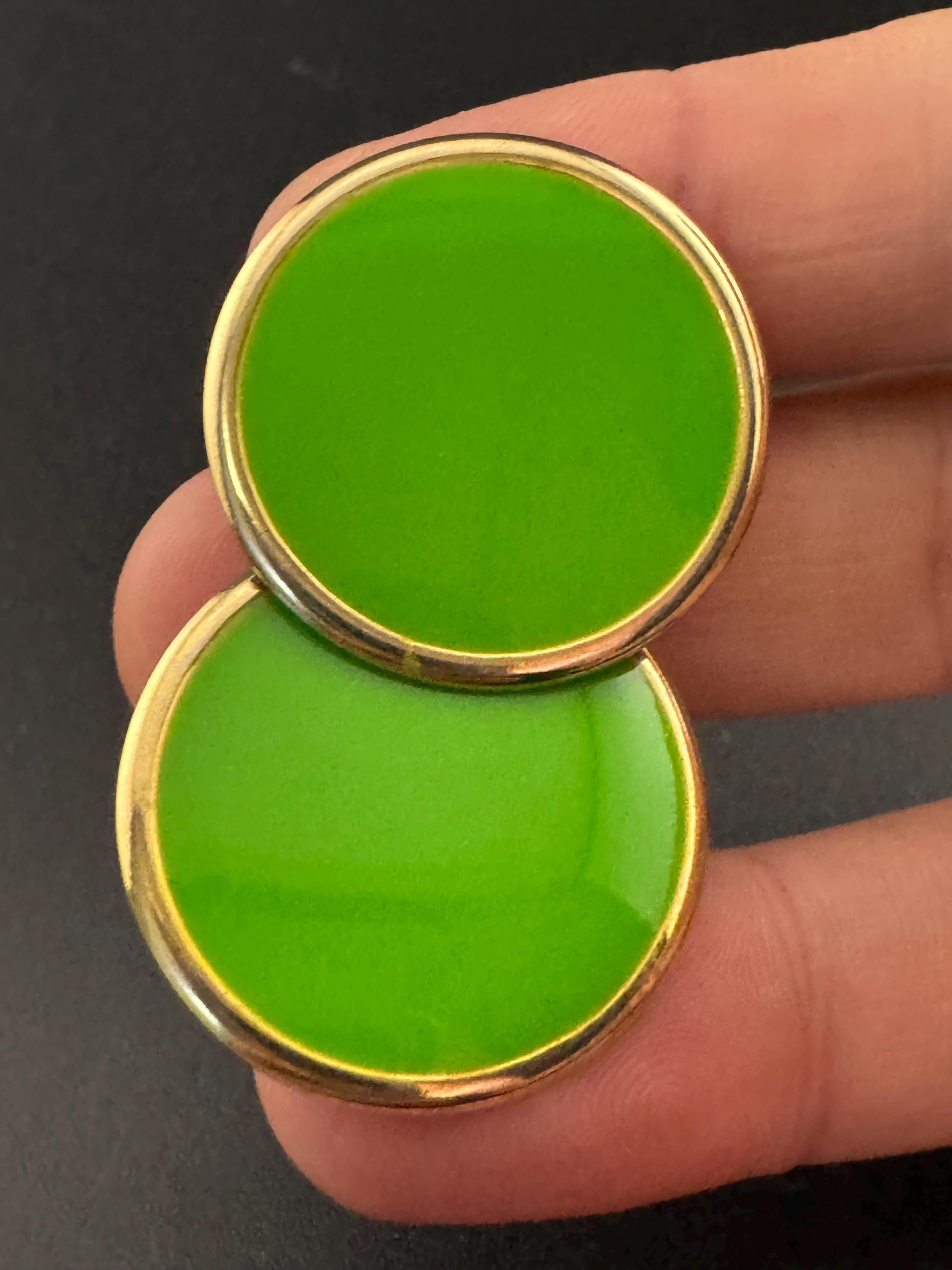 Gold tone green enamel round flat disc stud earrings for pierced ears Vintage