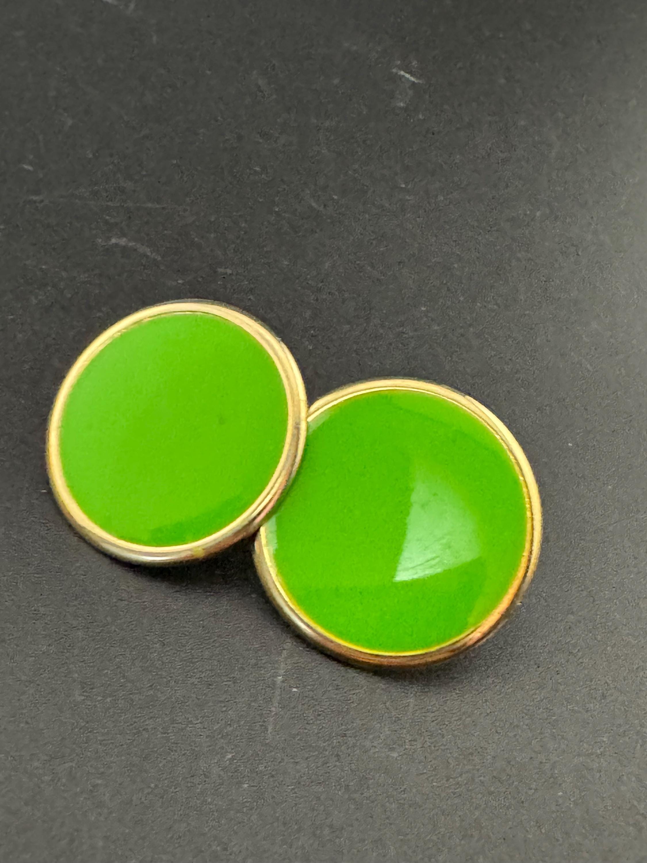 Gold tone green enamel round flat disc stud earrings for pierced ears Vintage