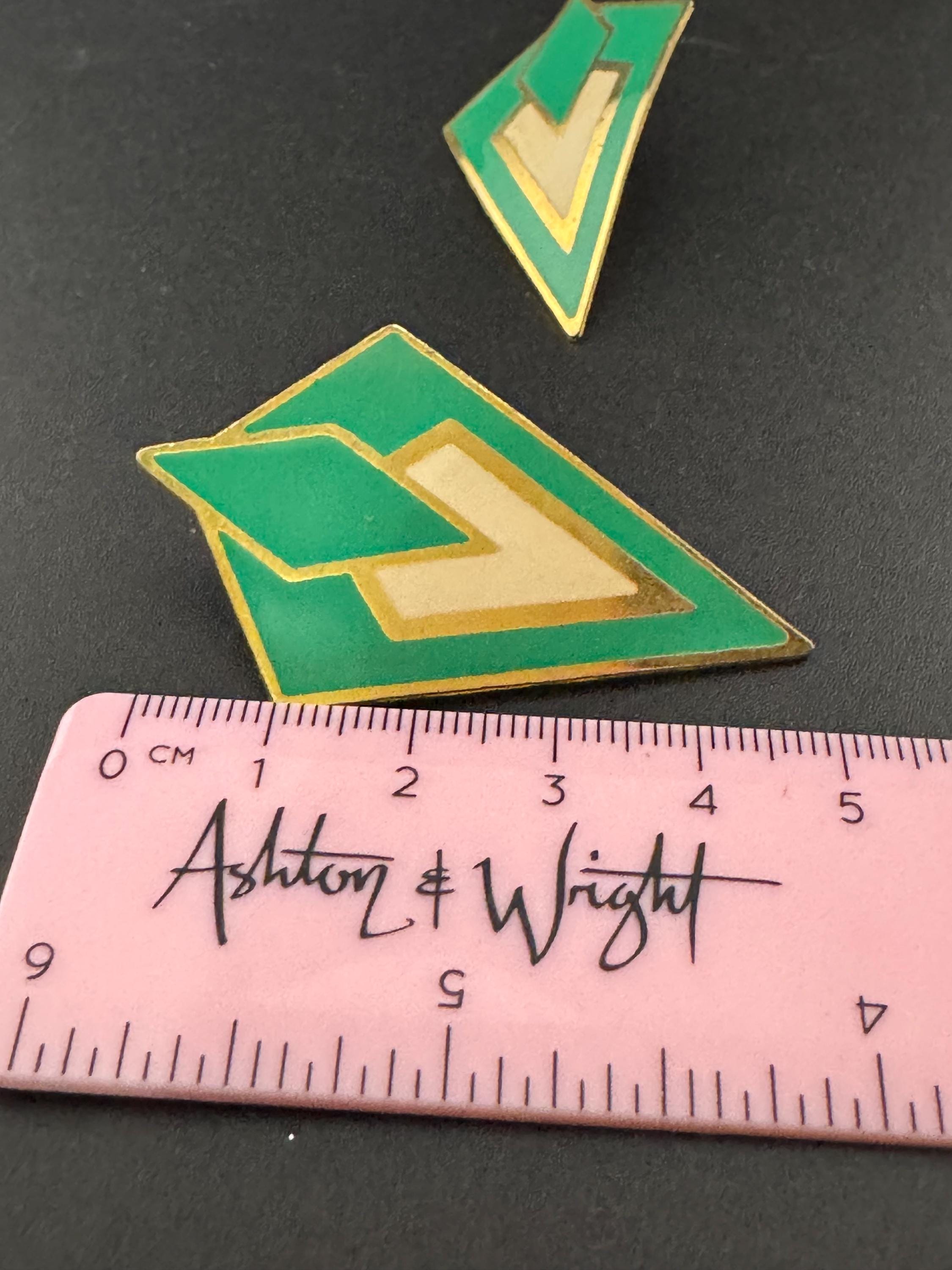 Vintage 1980s cream and green enamel teardrop door knocker earrings for pierced ears, gold tone