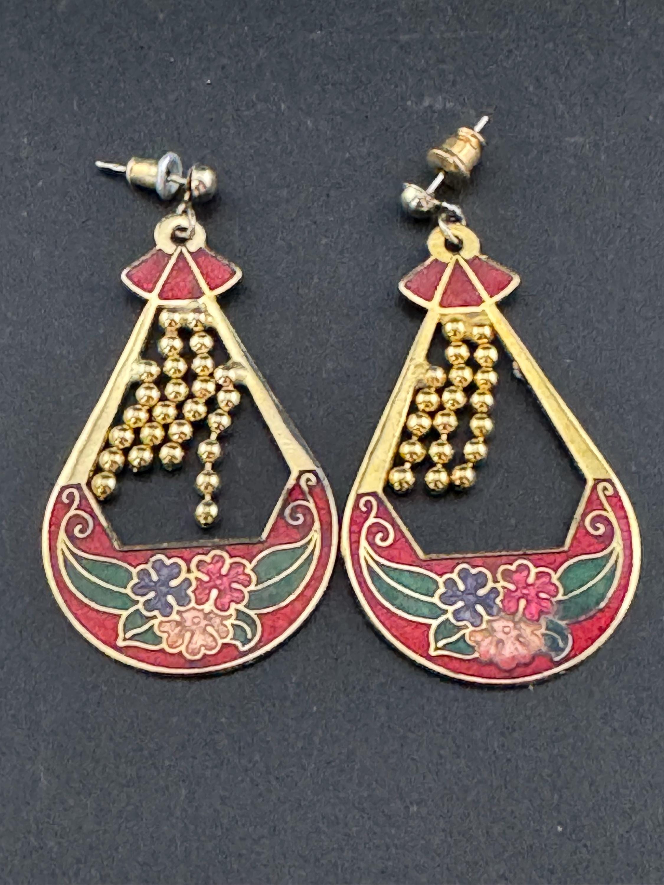 Vintage large Cloisonné Enamel Red green Floral teardrop dangly drop earrings with gold tone ball beads for pierced ears