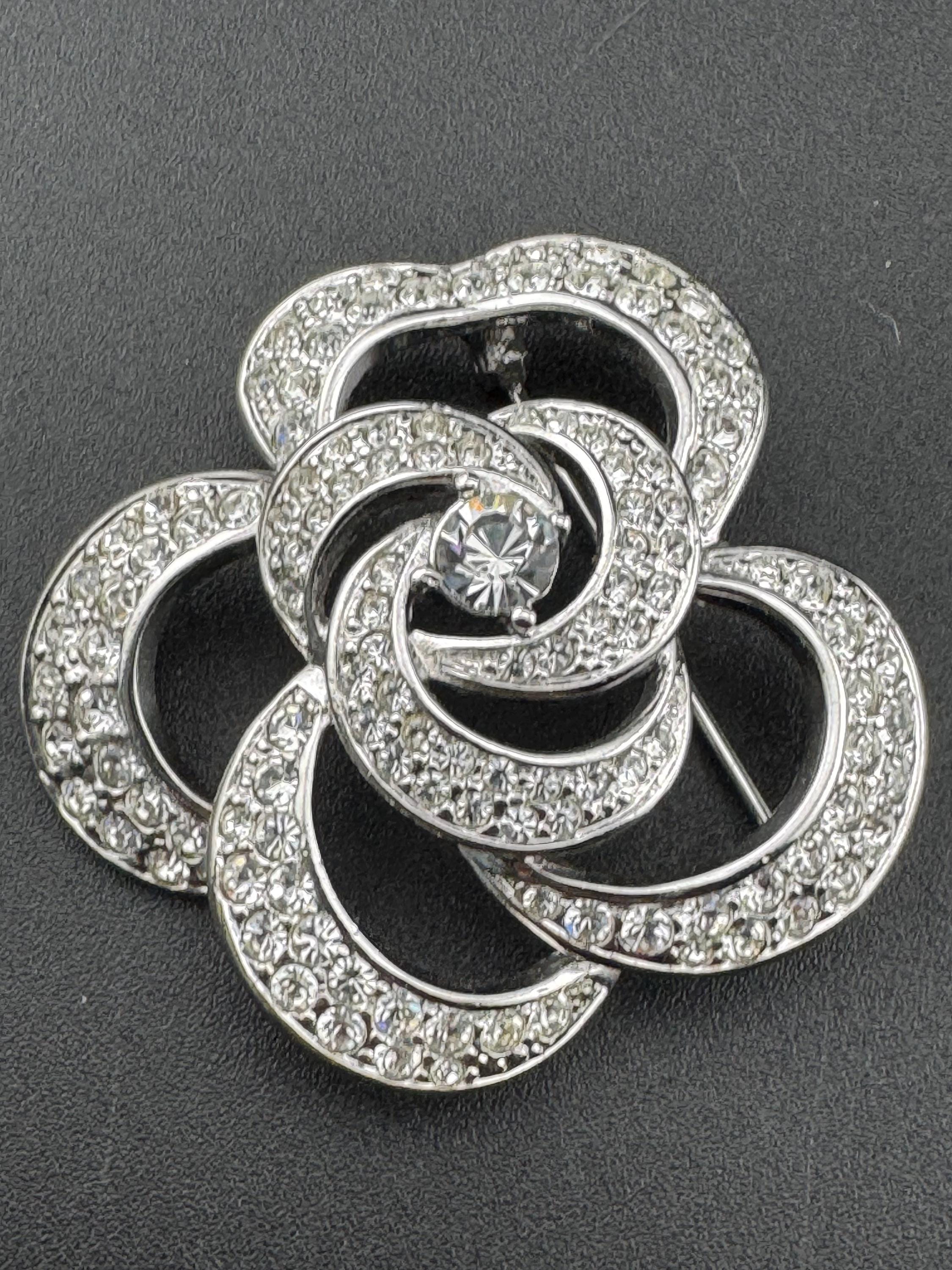 Signed CIRO Vintage clear rhinestone paste diamanté silver tone large floral flower brooch
