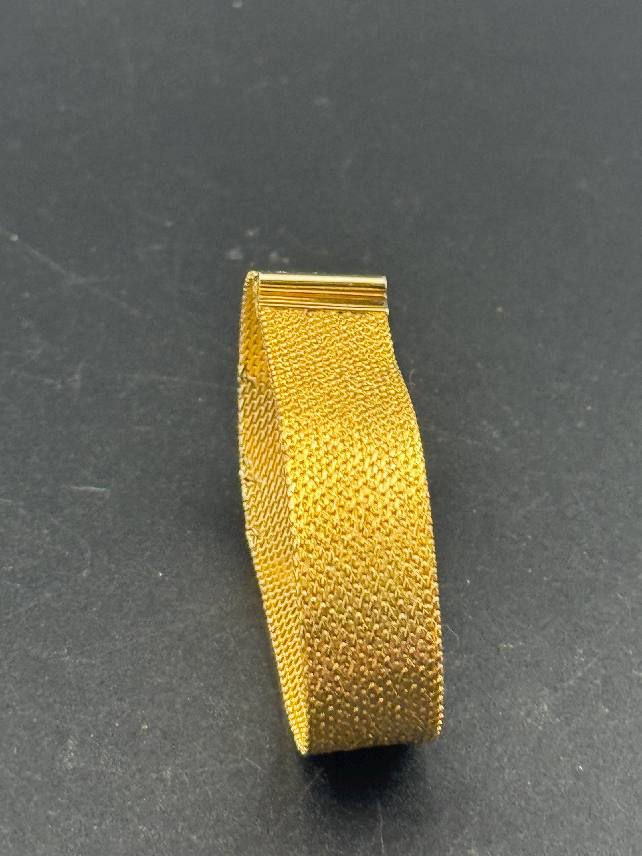 Vintage gold plated modernist slim flat textured mesh bangle bracelet 19cm x 18mm