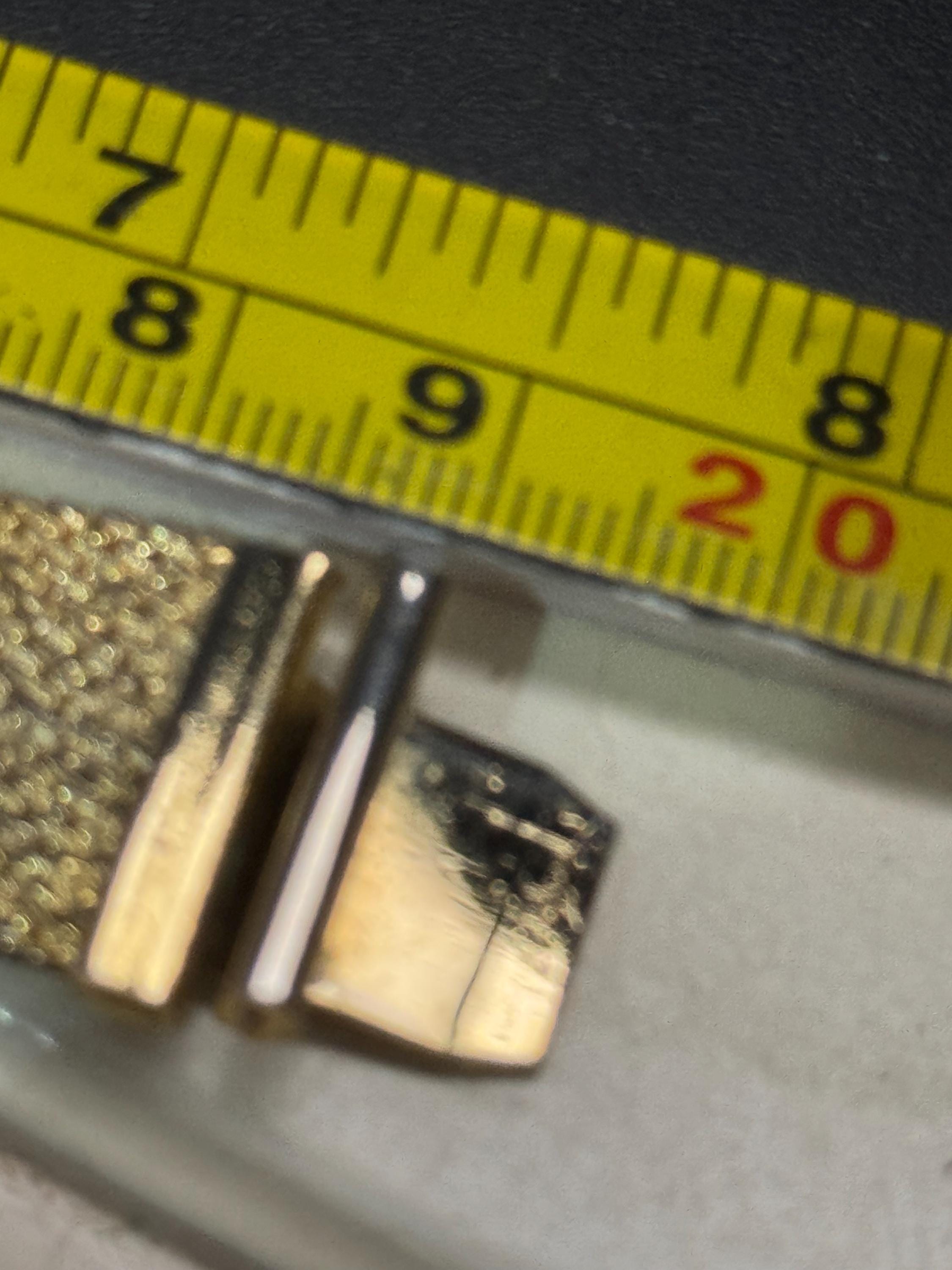 Vintage gold plated modernist slim flat textured mesh bangle bracelet 19cm x 18mm