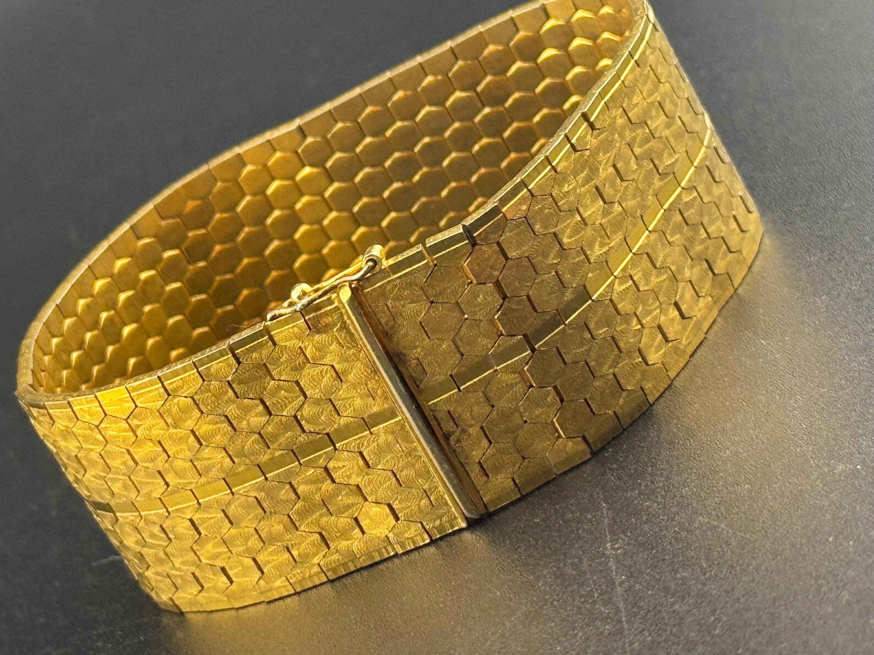 1970s articulated flat 18k gold plated cuff wrap bracelet 20cm long x 28mm wide Italian style