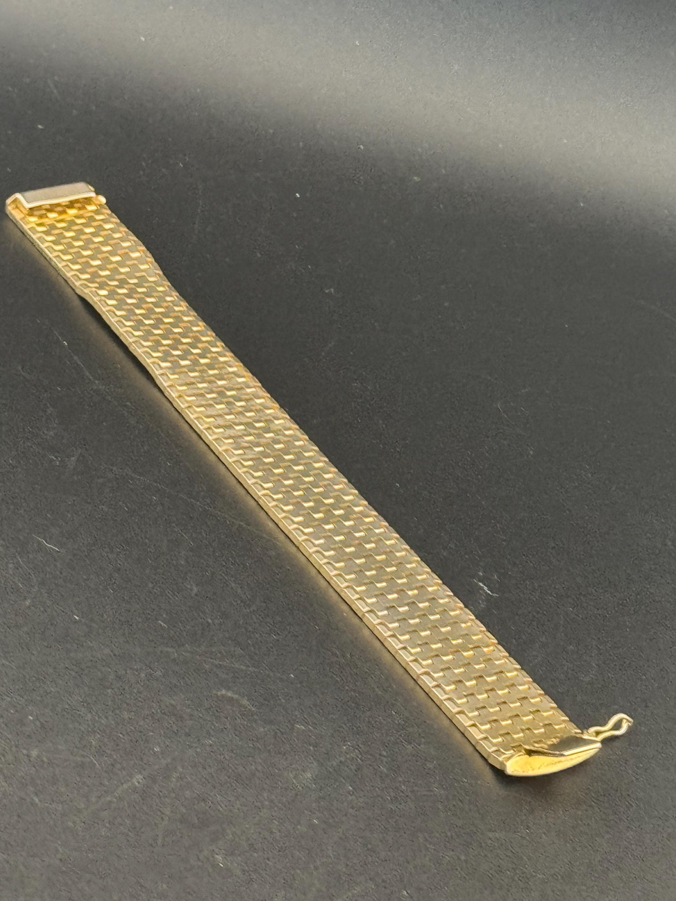 1970s Italian articulated flat textured modernist chanpagne 18k gold plated cuff wrap articulated bracelet 20 cm long x  21mm wide