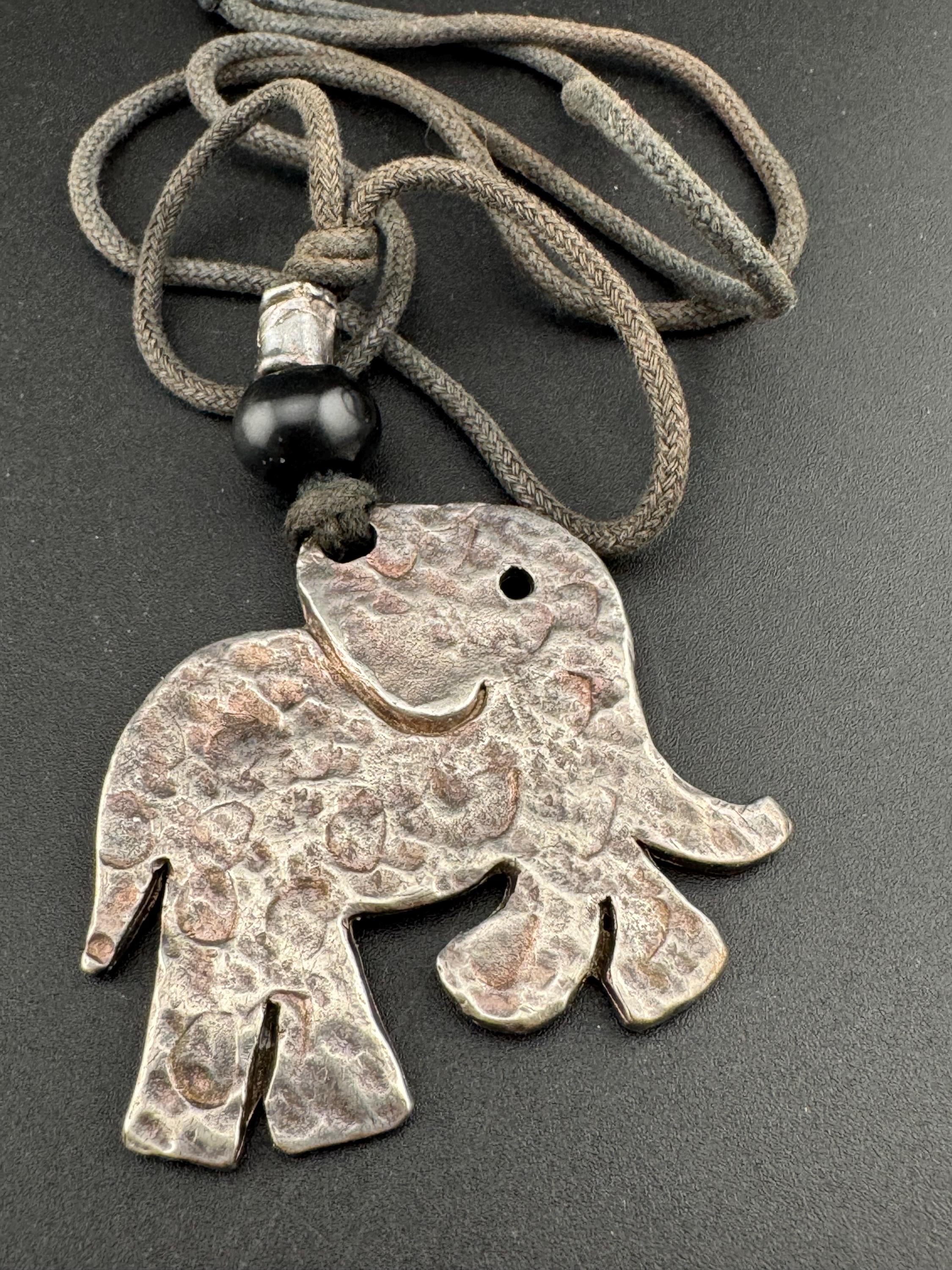 Vintage Paris Jacky de G designer silver elephant pendant necklace