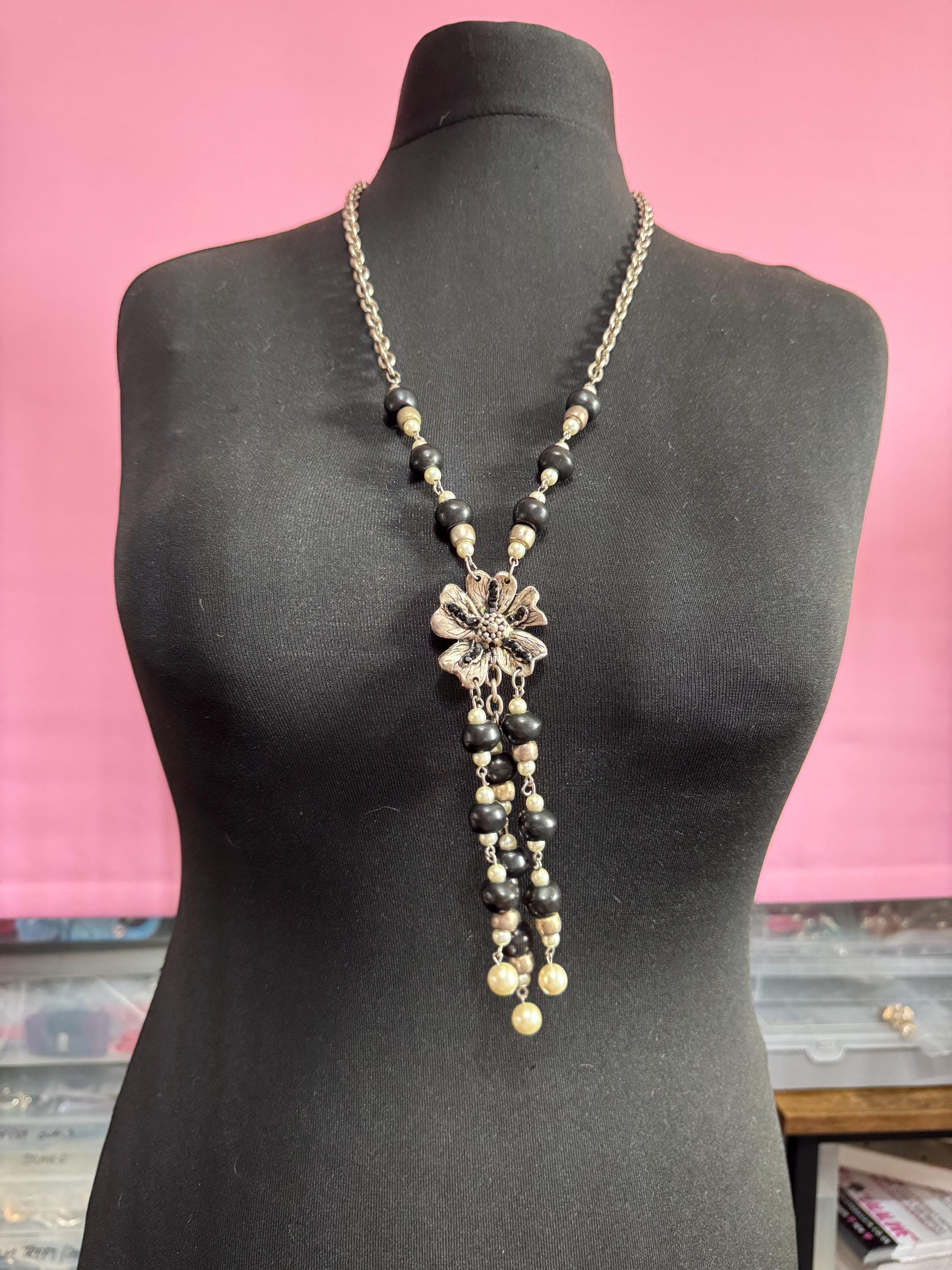 Vintage Paris Jacky de G designer silver metal black beaded floral long tassel pendant necklace