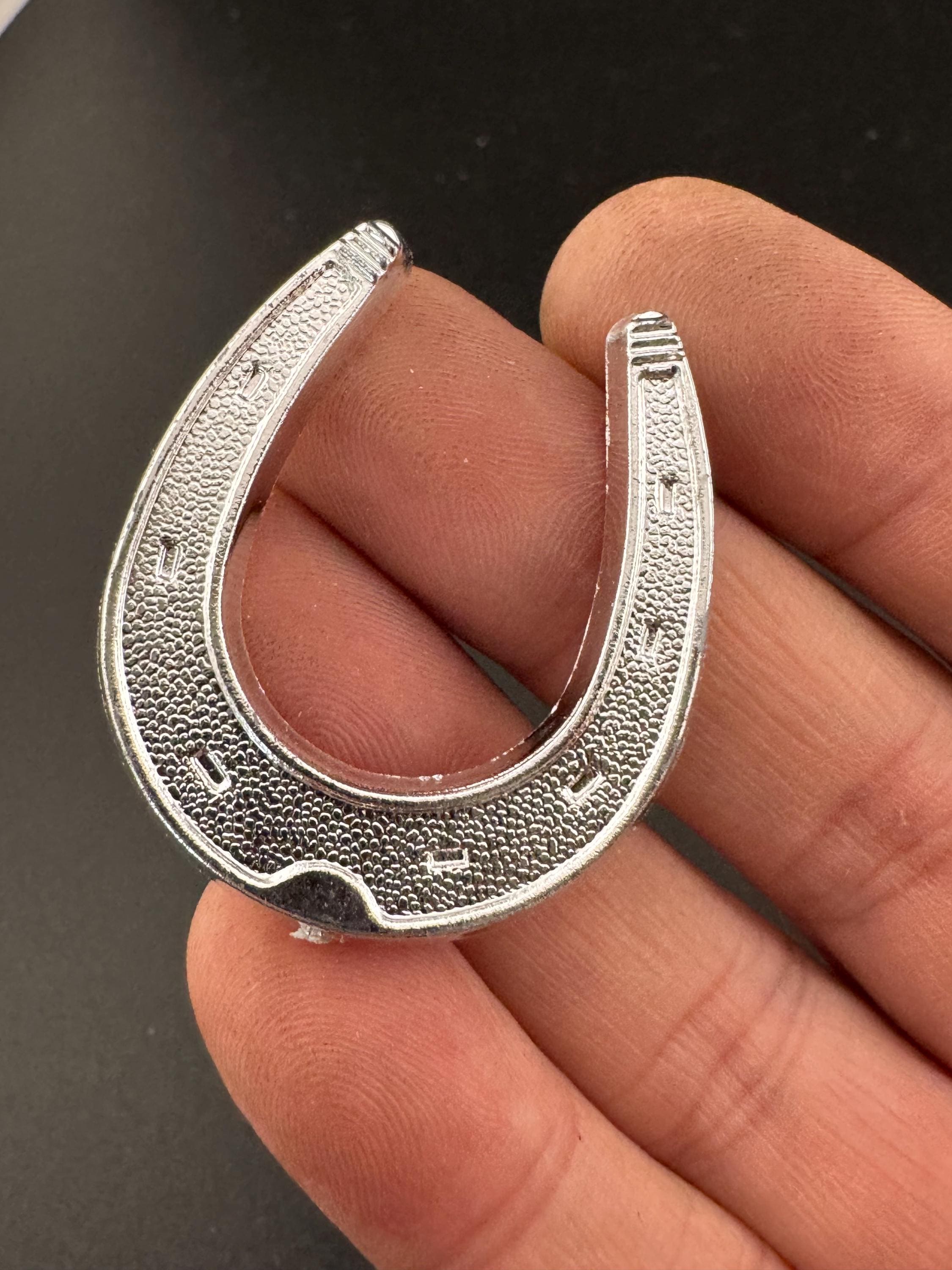 3.5cm horseshoe Wedding Cake topper decoration Vintage silver plastic