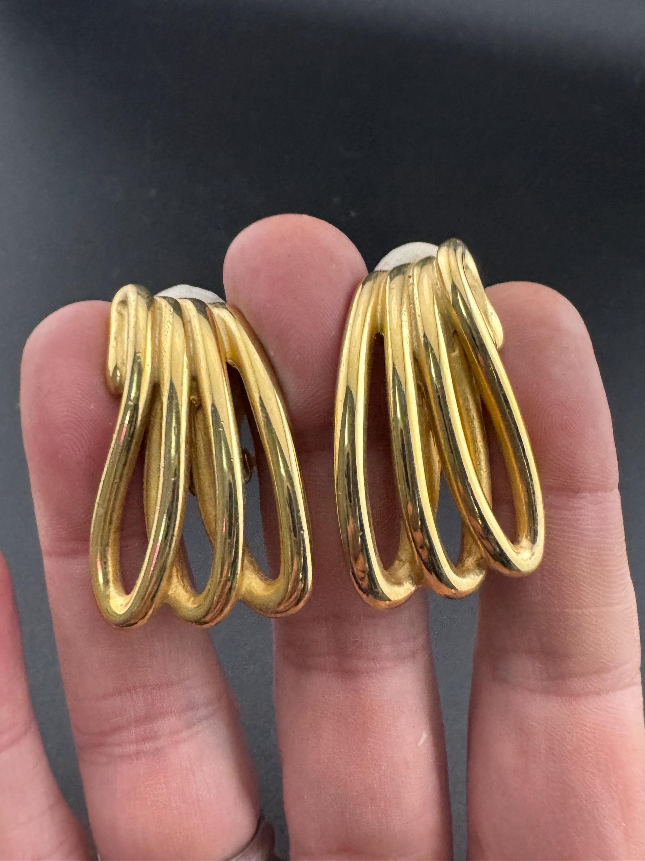 Retro 1980s 4cm oversized Gold tone abstract tall hooped clip on earrings
