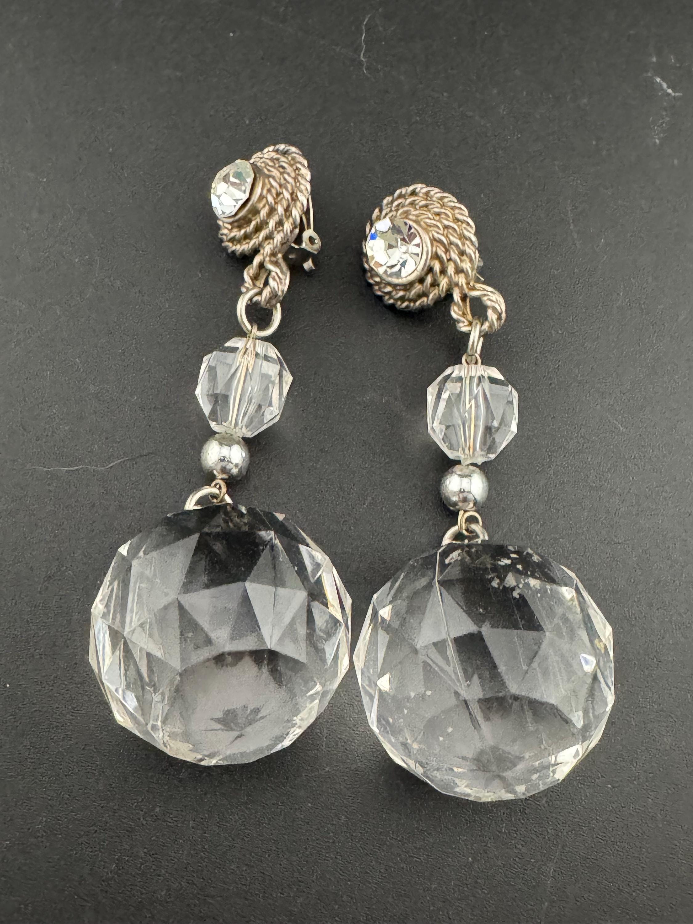 vintage oversized 8cm Silver tone clear plastic crystal long clip on dangly drop earrings