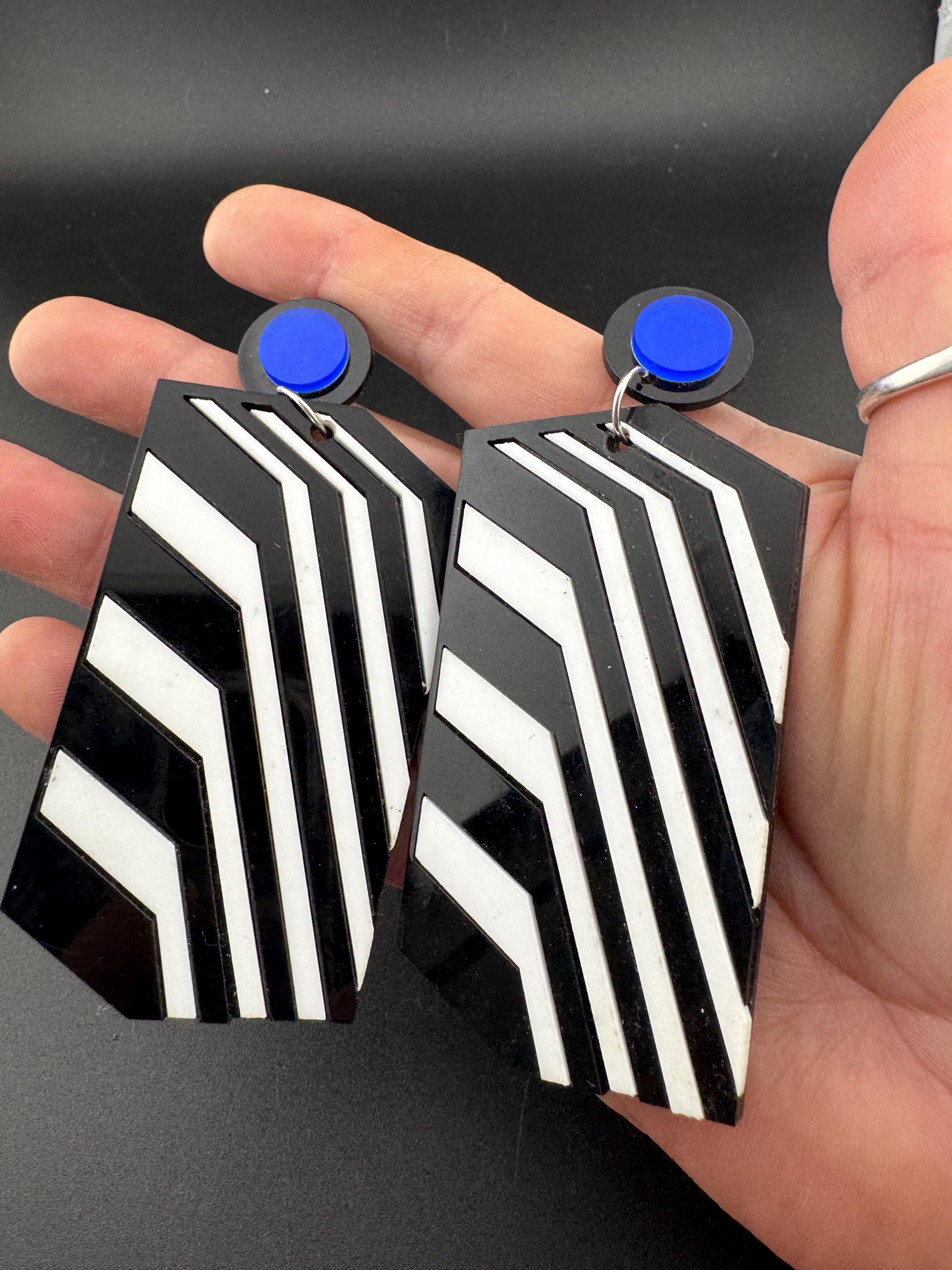 Retro 1980s style huge black and white Plastic geometric dangly drop earrings for pierced ears, 80s fashion