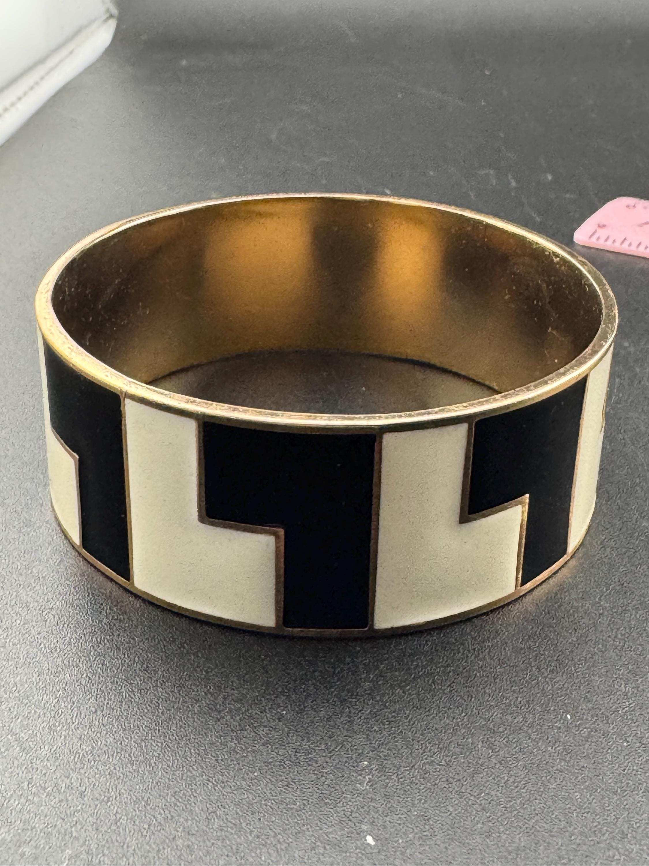 Signed gwen stifani LAMB perfume  gold black and off white enamel  wide bangle bracelet 2.5cm