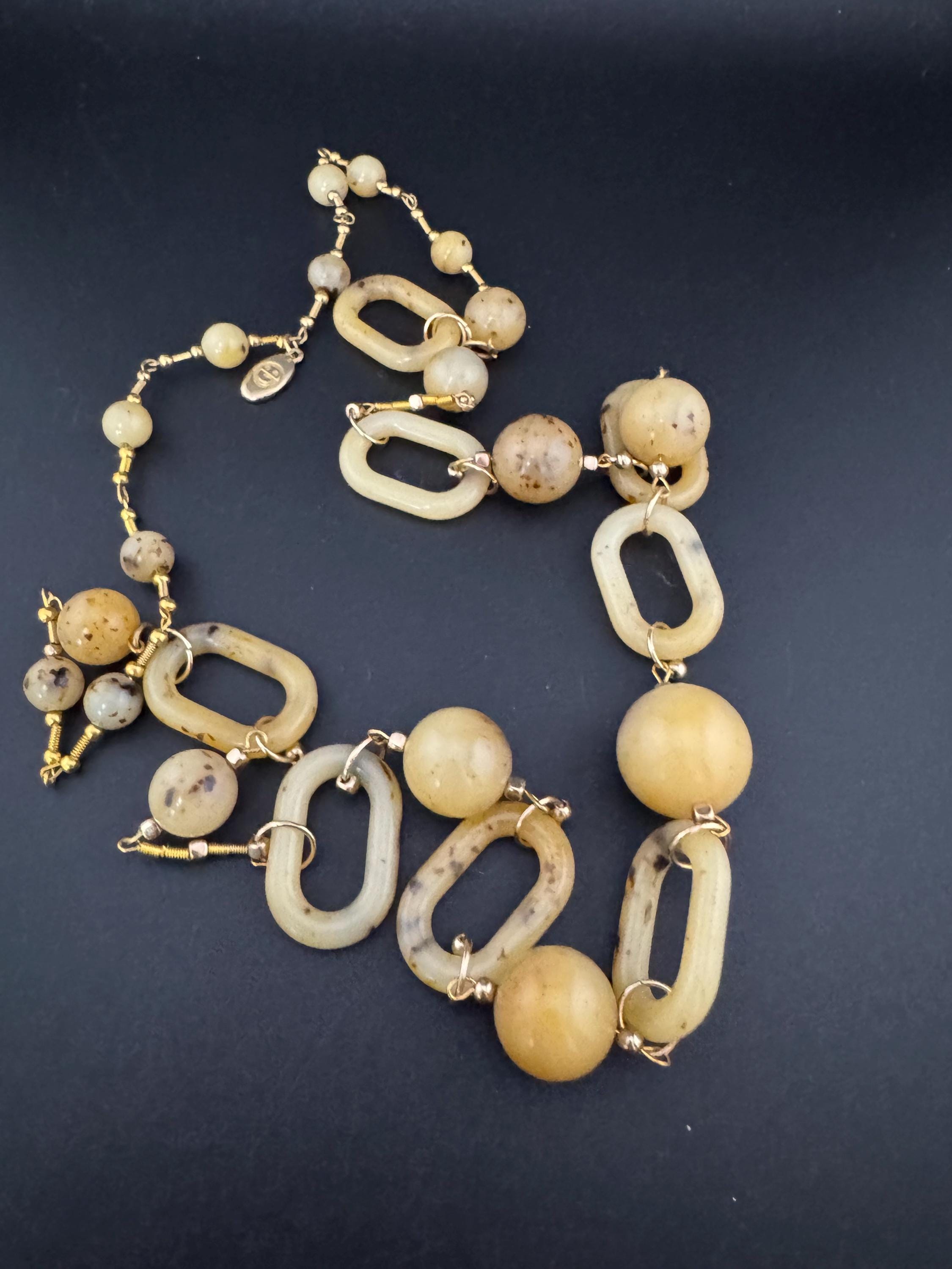 Retro stylish Italian signed brown beige chunky plastic oversized ball beaded acrylic chain link station necklace