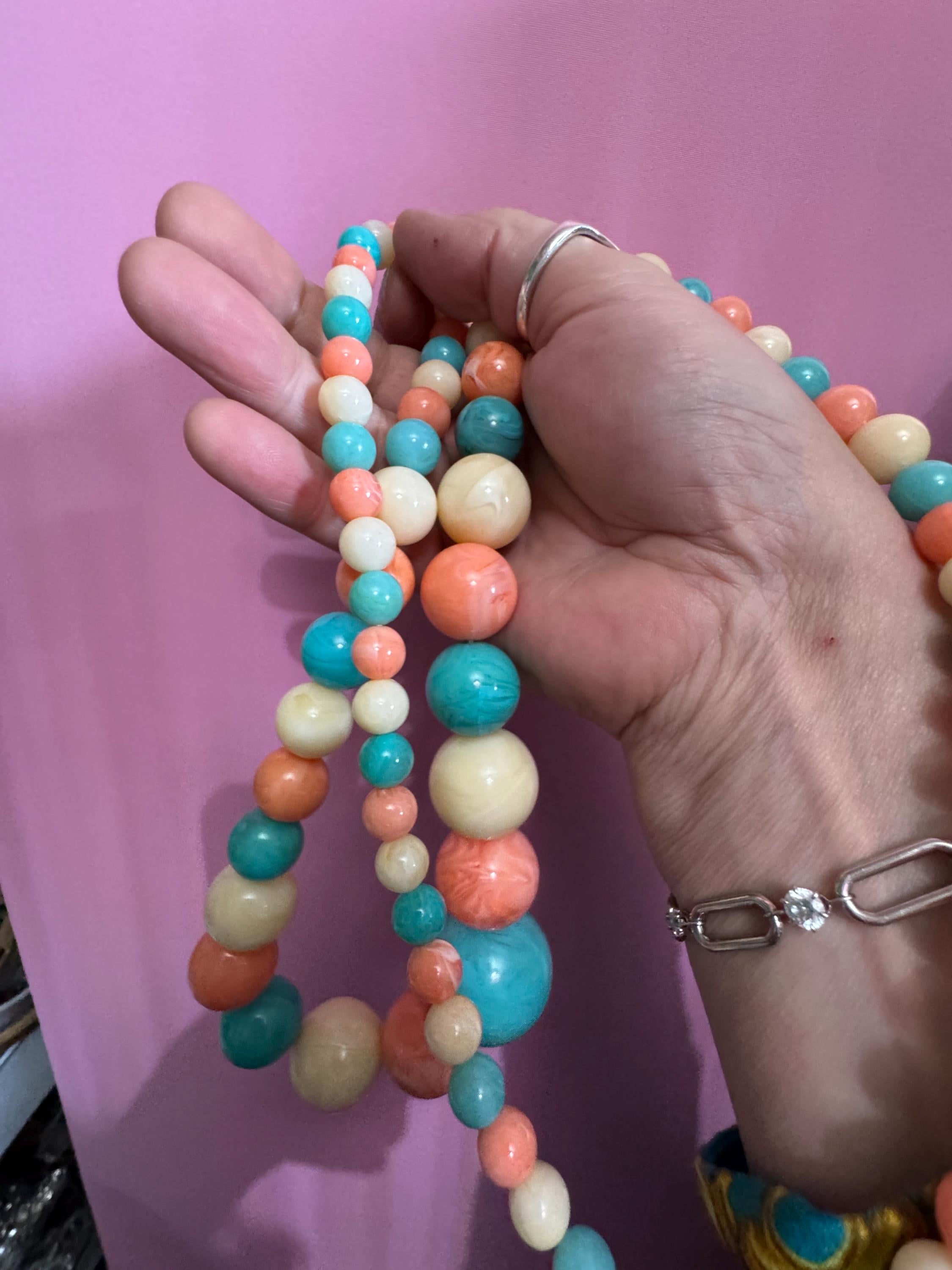 Vintage fabulously kitsch mid century bubblegum pink light blue and white plastic beaded long bead necklace 1950s 1960s