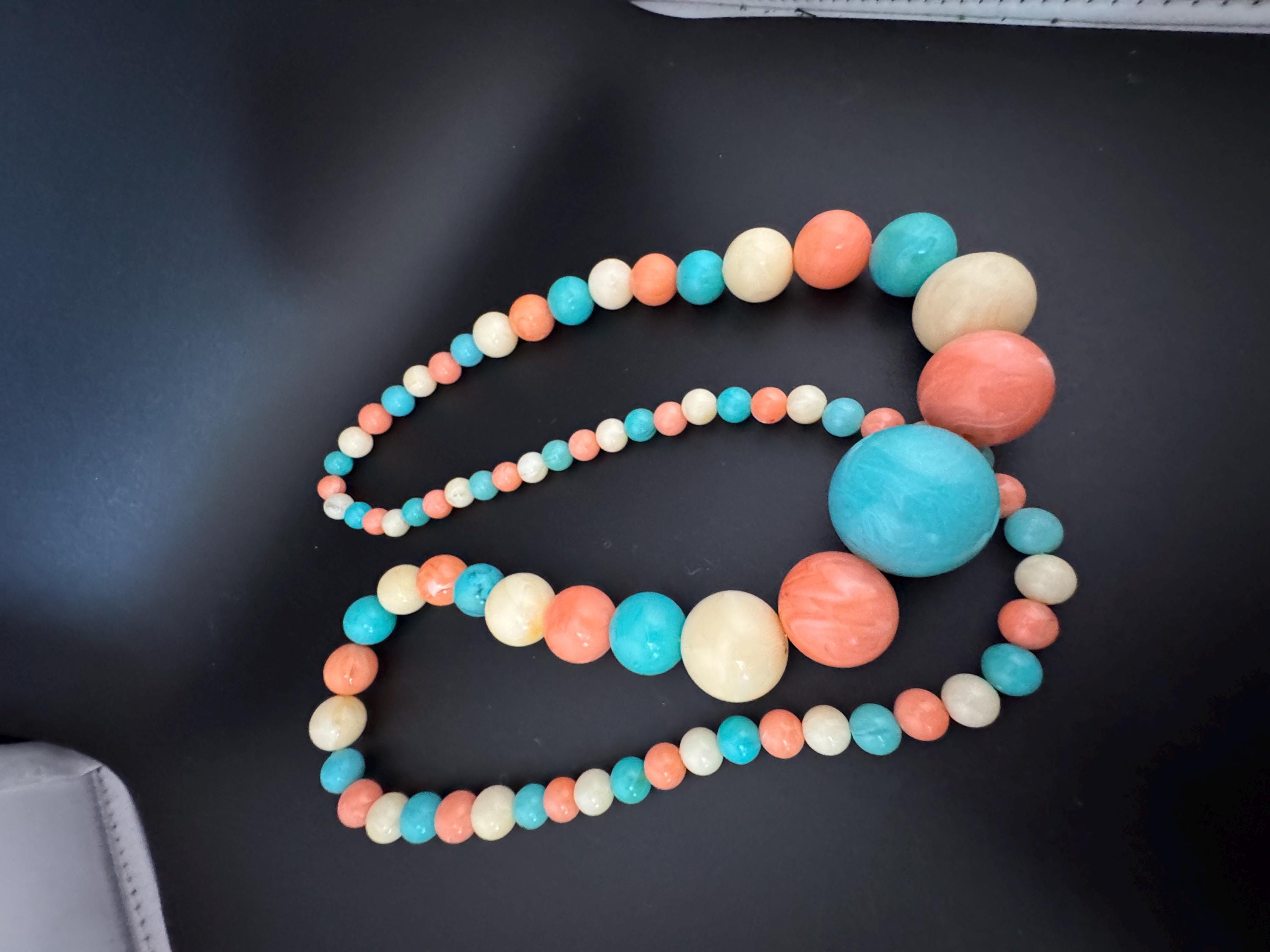 Vintage fabulously kitsch mid century bubblegum pink light blue and white plastic beaded long bead necklace 1950s 1960s