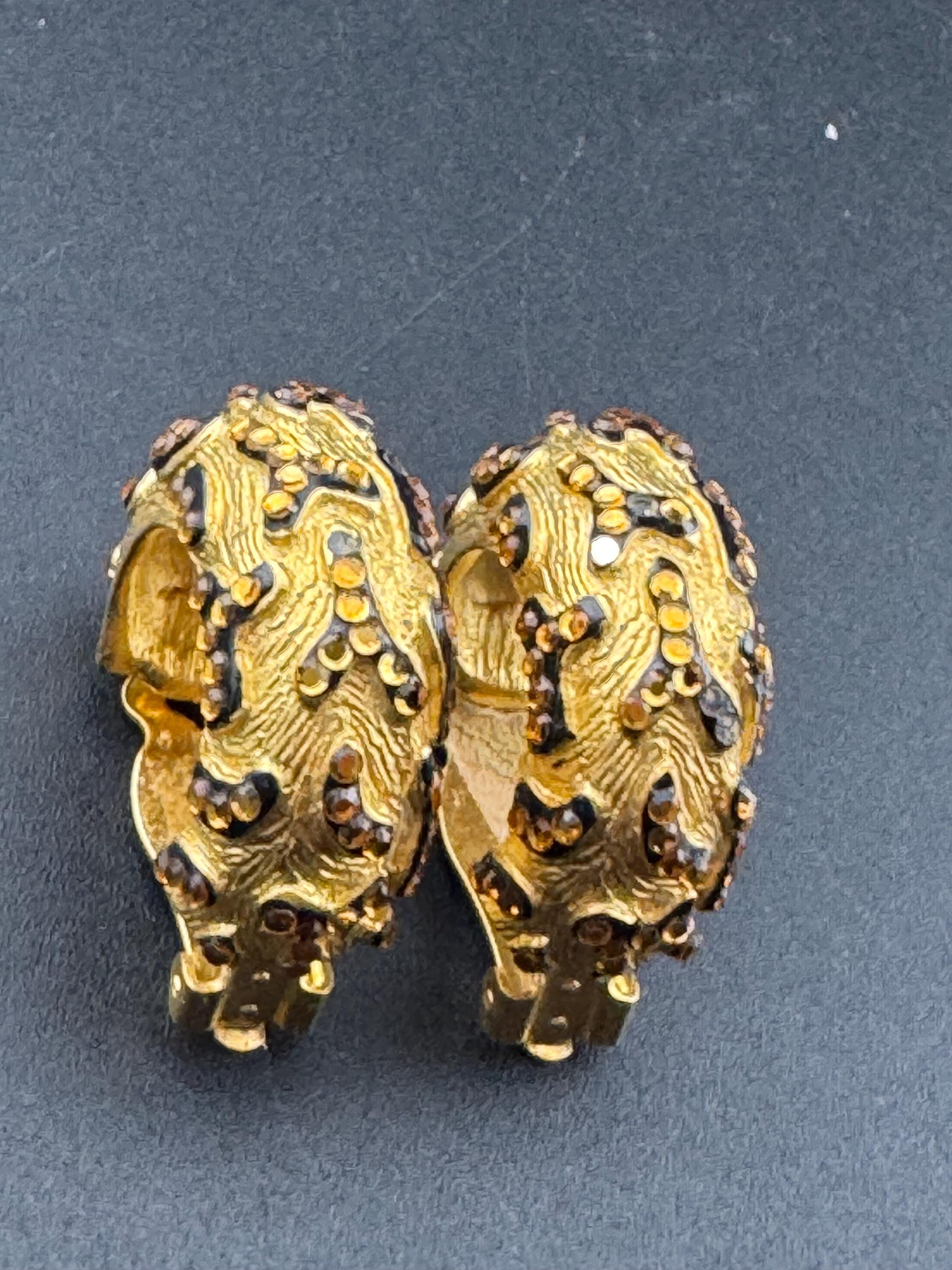 Retro Matt gold tone leopard print crystal diamanté half hoop clip on earrings